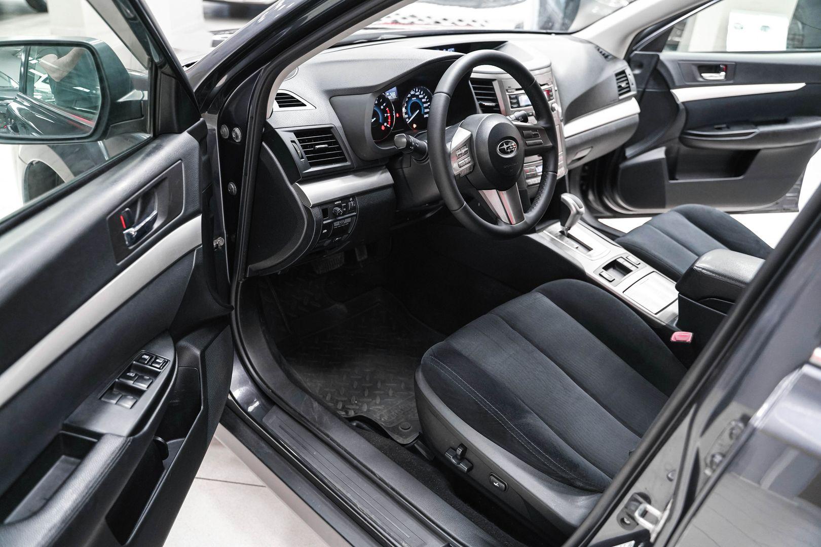 Subaru Legacy 2011, серый, ДЦ Орехово