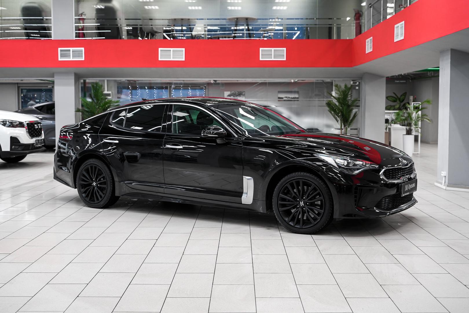 Kia Stinger 2018, черный, ДЦ Орехово
