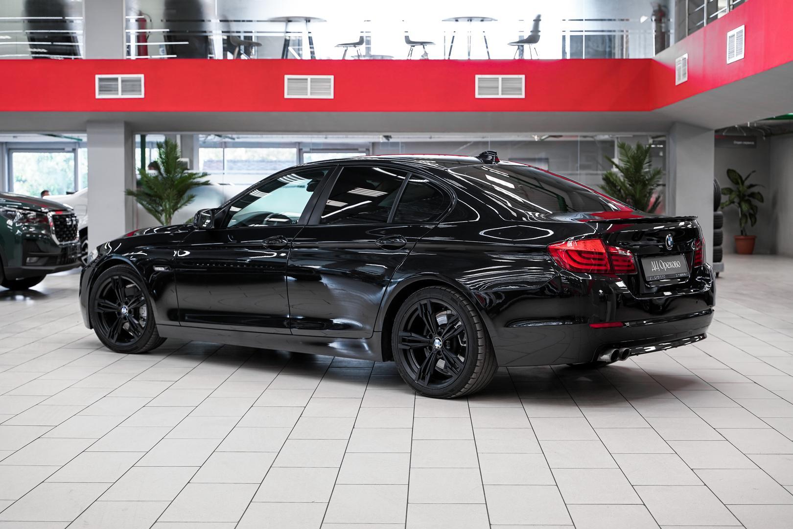 BMW 5 серии 2012, черный, ДЦ Орехово
