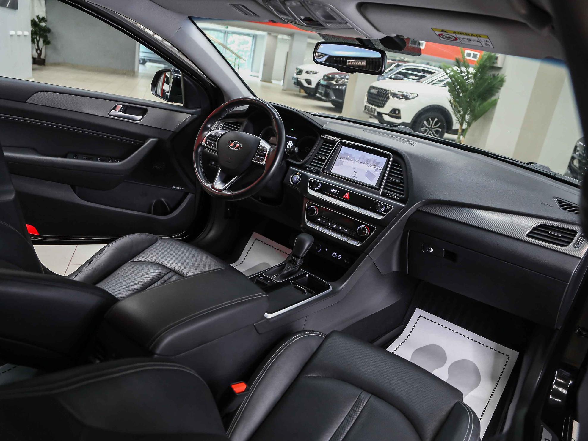 Hyundai Sonata 2017, черный, ДЦ Орехово