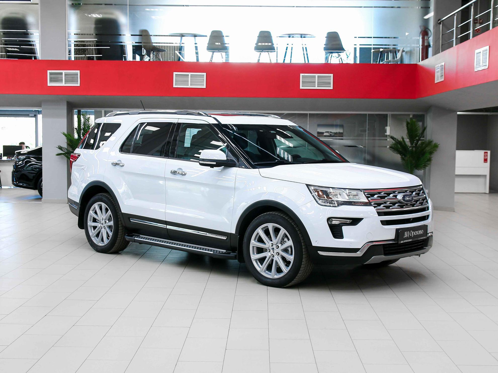 Ford Explorer 2018, белый, ДЦ Орехово