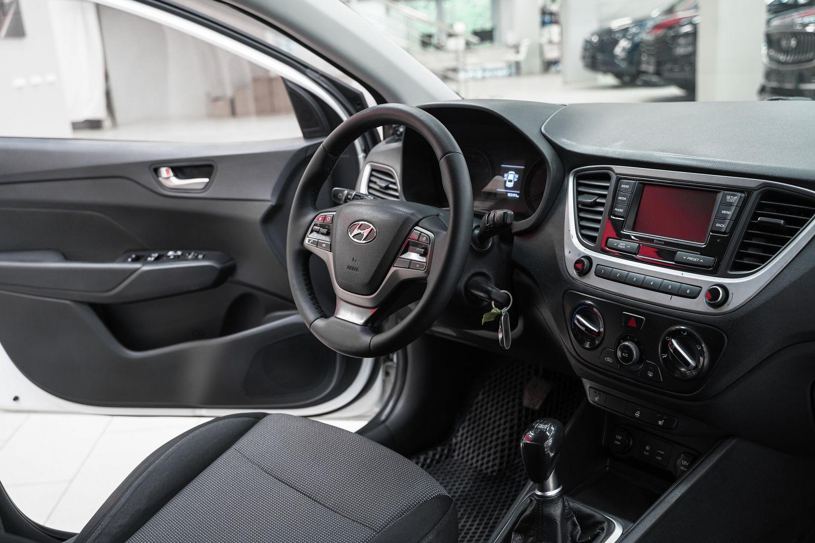 Hyundai Solaris 2018, белый, ДЦ Орехово