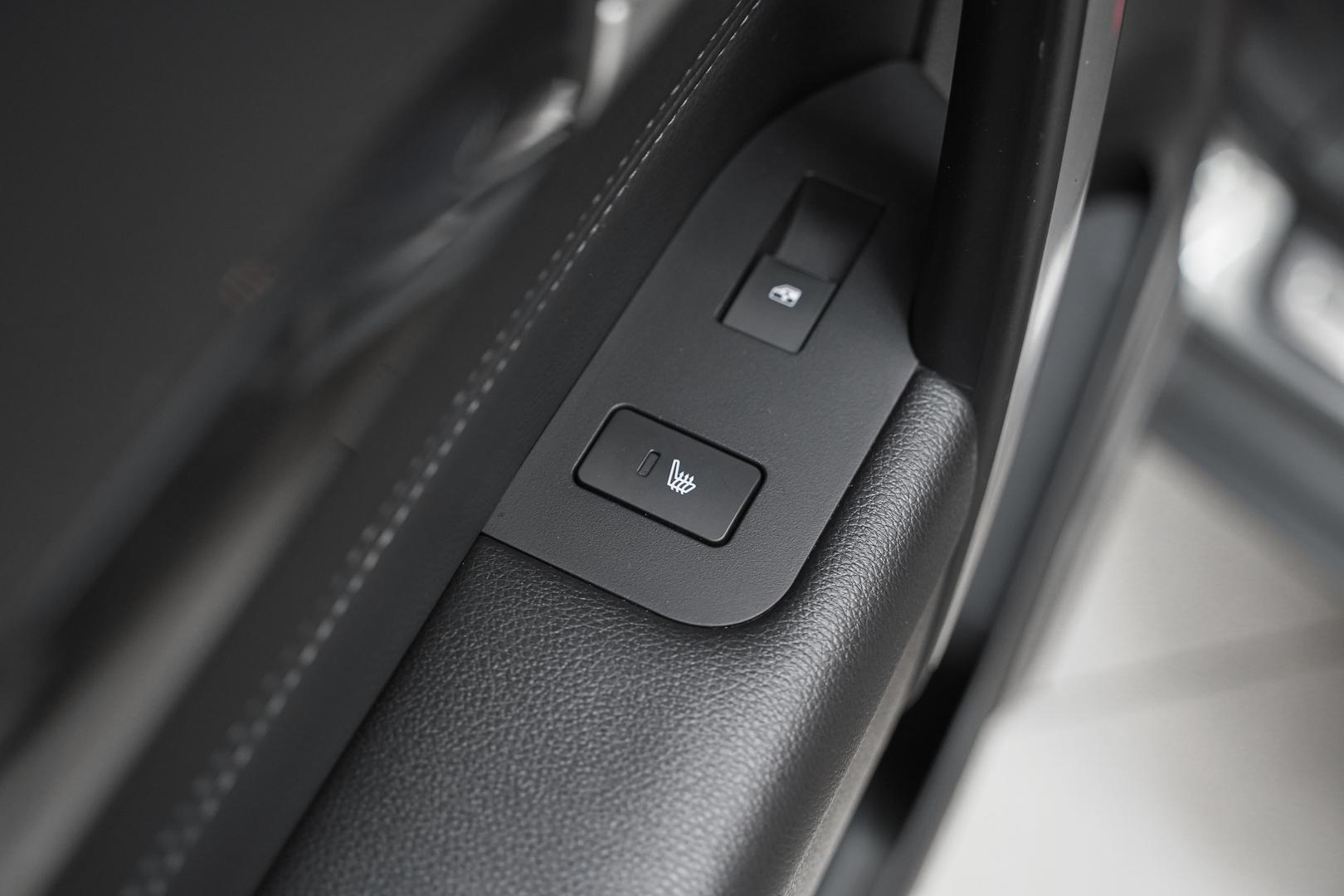 Chevrolet Captiva 2014, серый, ДЦ Орехово