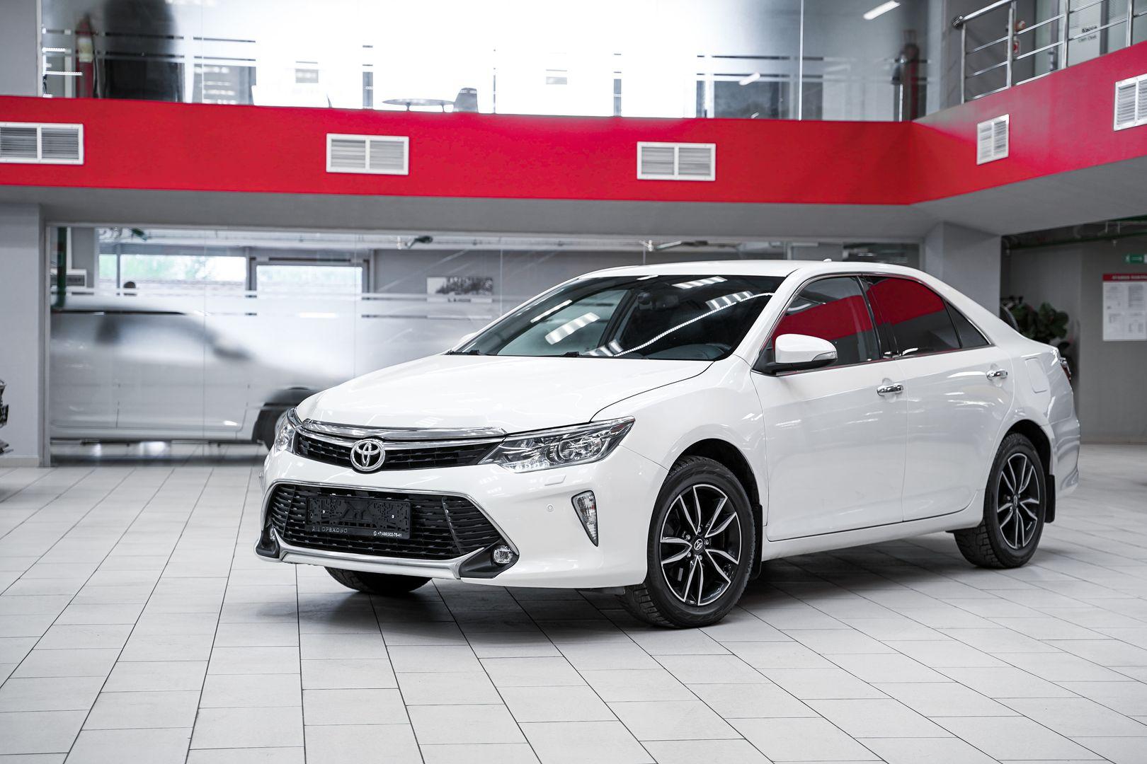 Toyota Camry 2018, белый, ДЦ Орехово