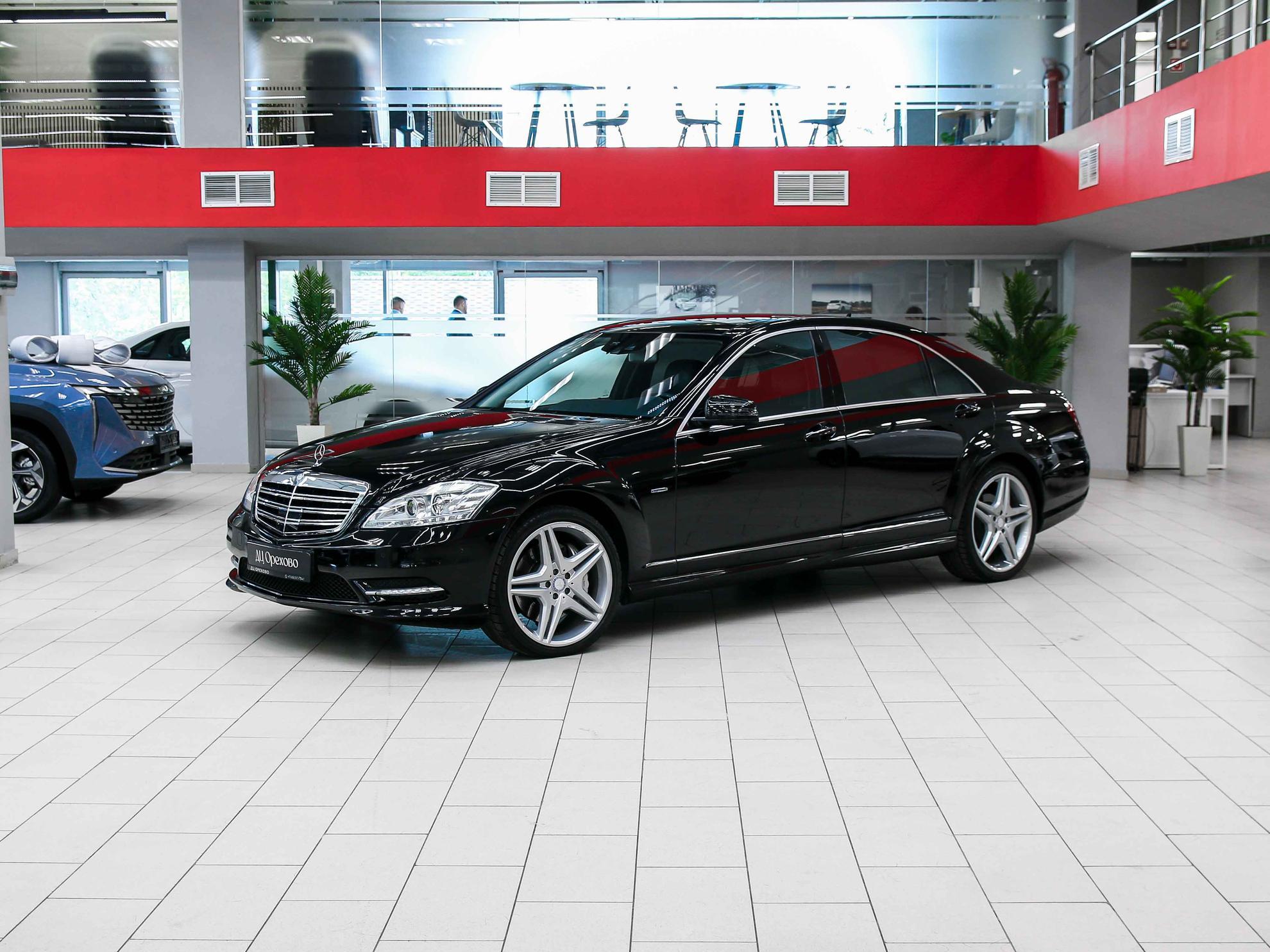 Mercedes-Benz S-Класс 2011, черный, ДЦ Орехово