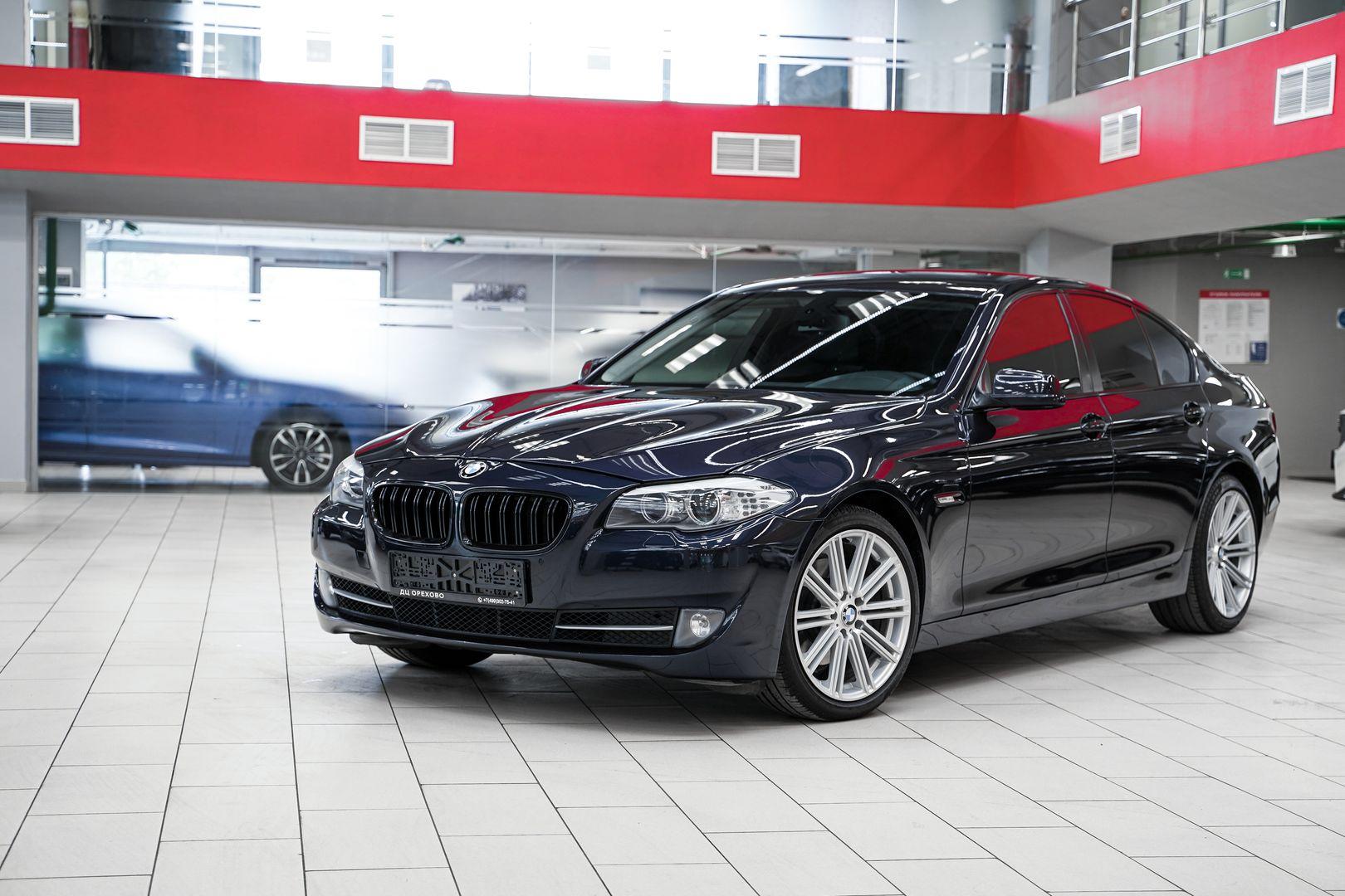 BMW 5 серии 2012, синий, ДЦ Орехово