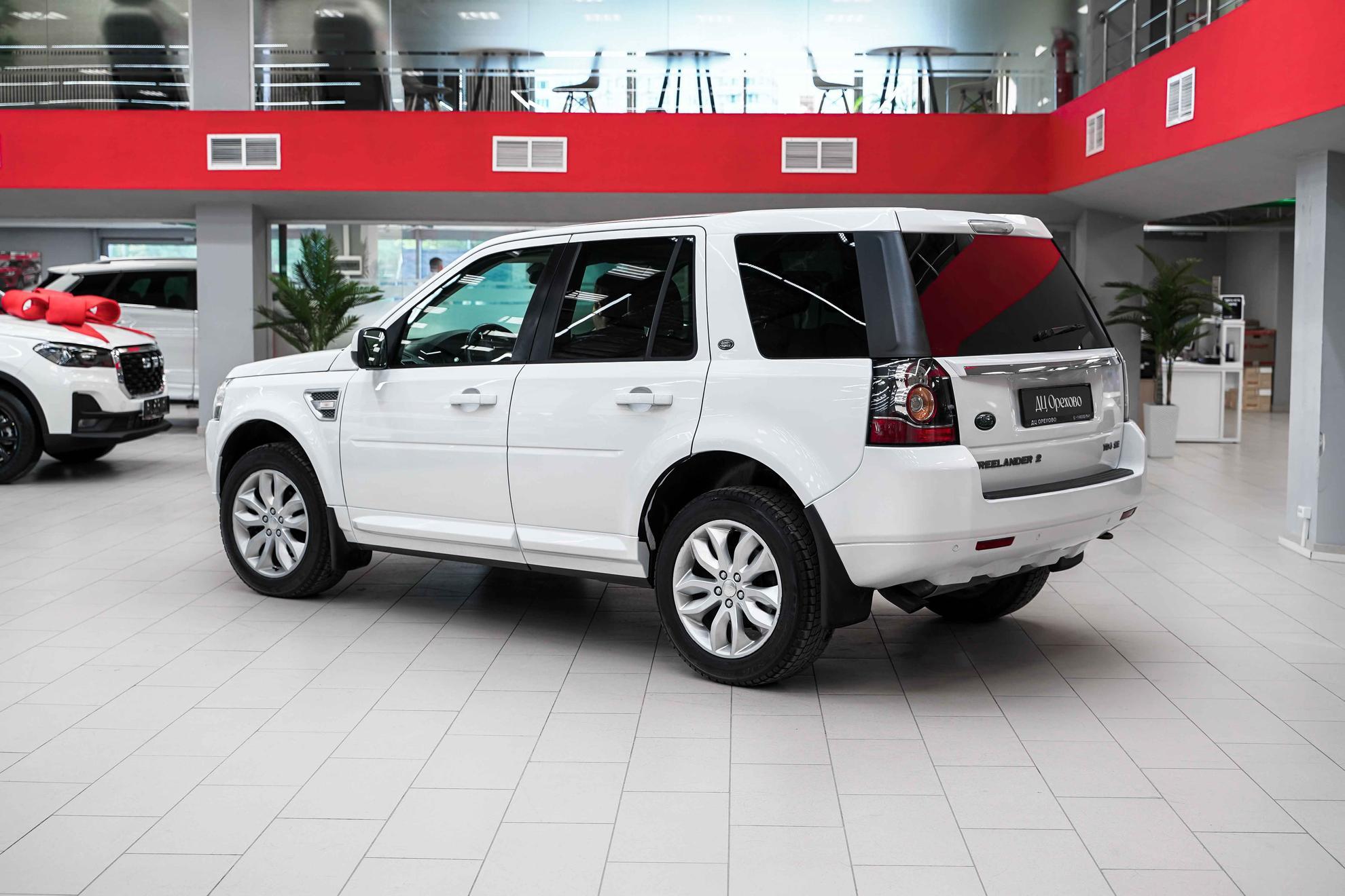 Land Rover Freelander 2014, белый, ДЦ Орехово