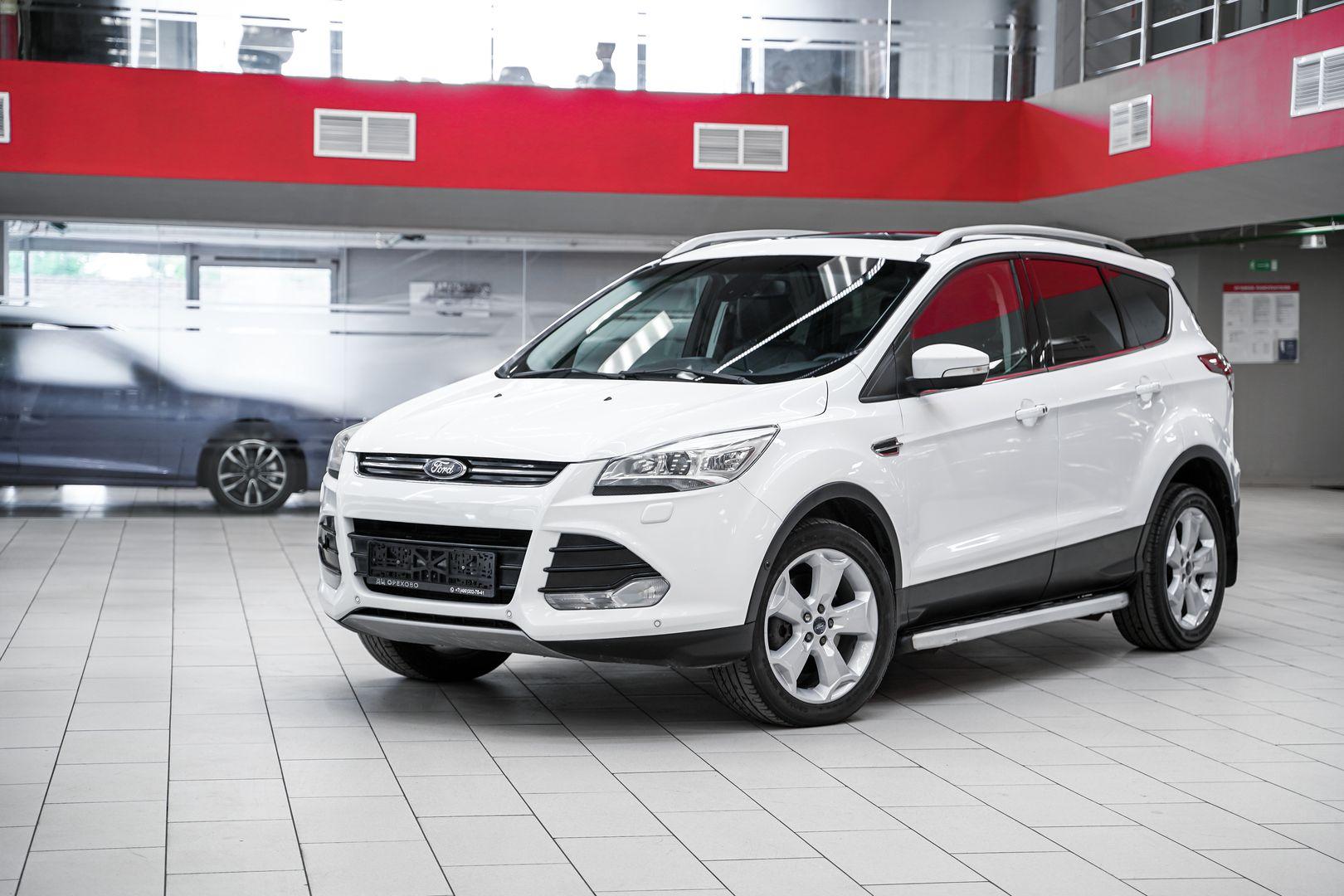 Ford Kuga 2014, белый, ДЦ Орехово