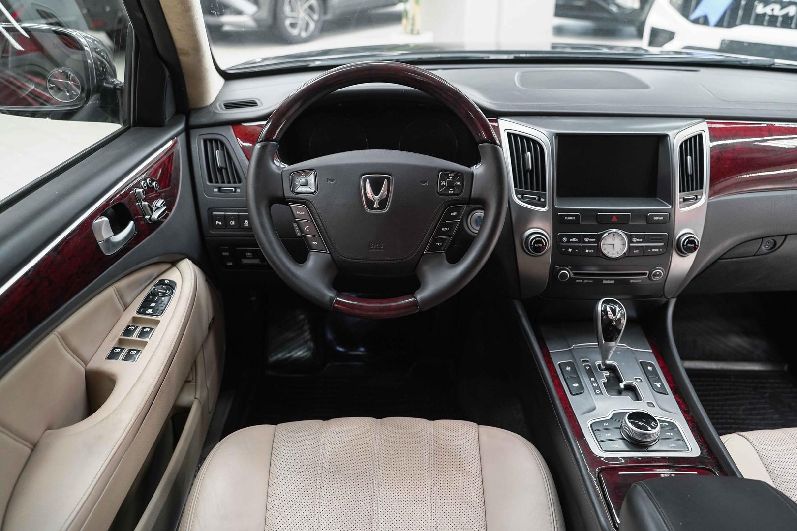 Hyundai Equus 2012, черный, ДЦ Орехово