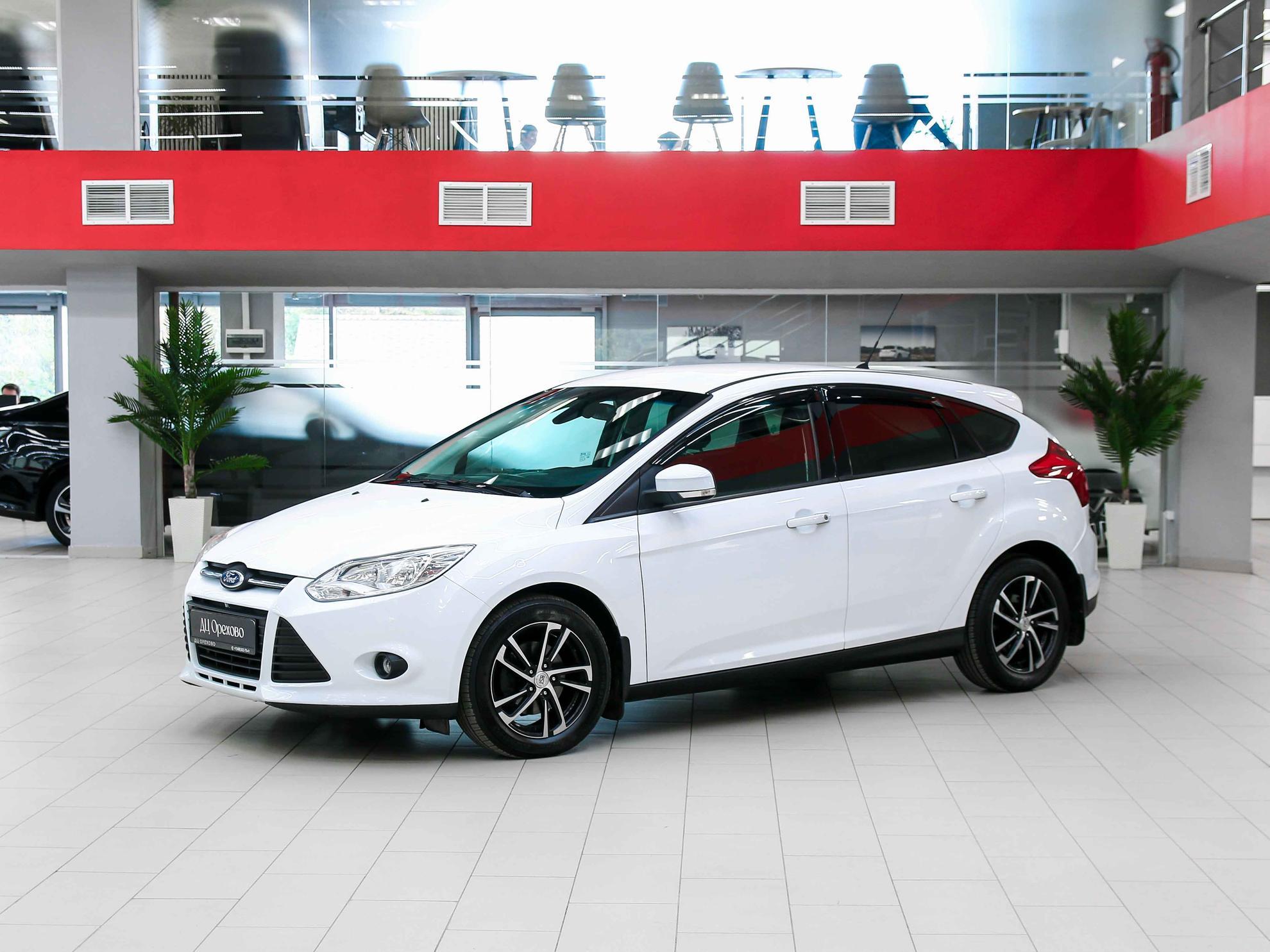 Ford Focus 2013, белый, ДЦ Орехово