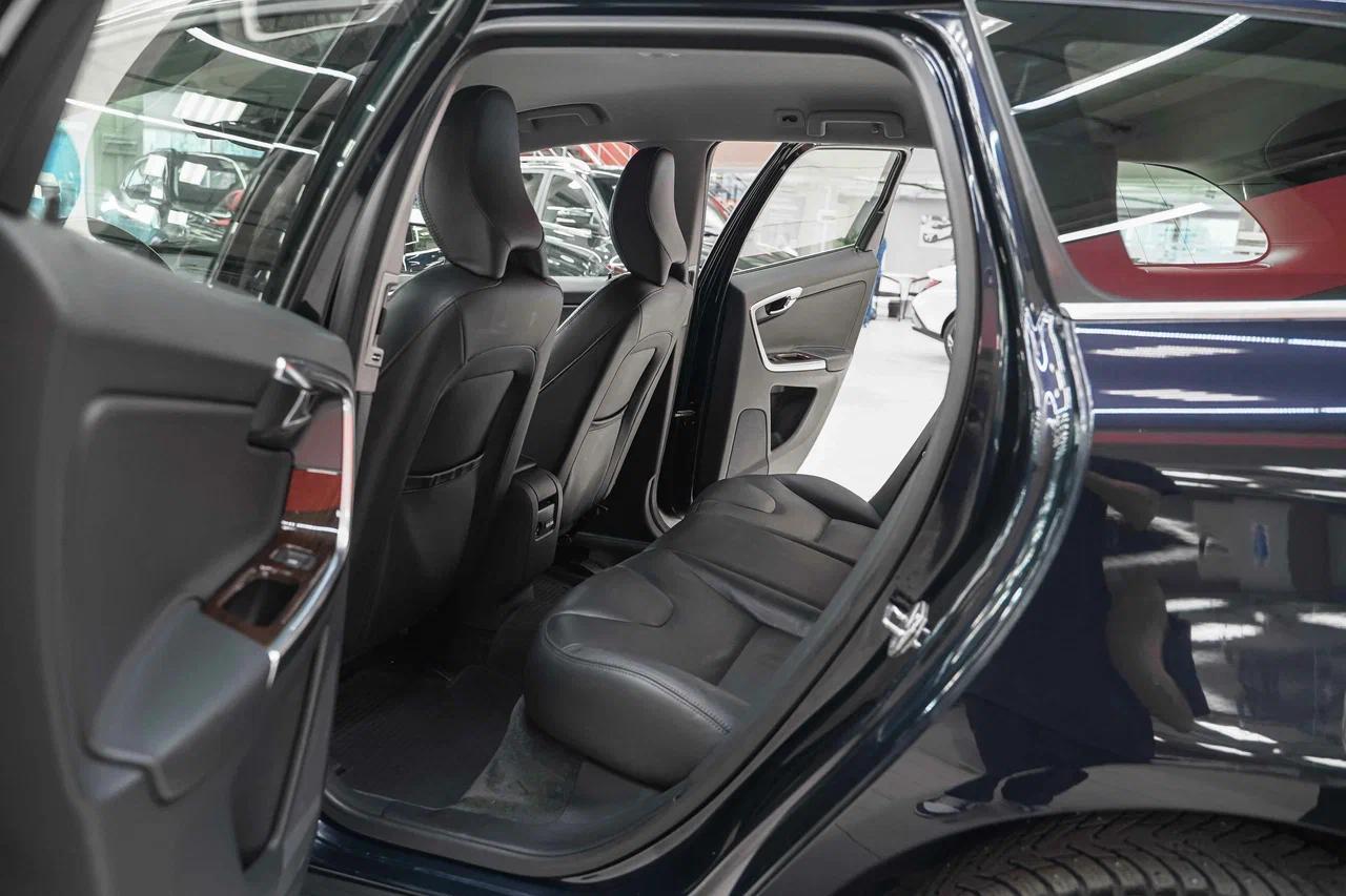Volvo XC60 2015, черный, ДЦ Орехово