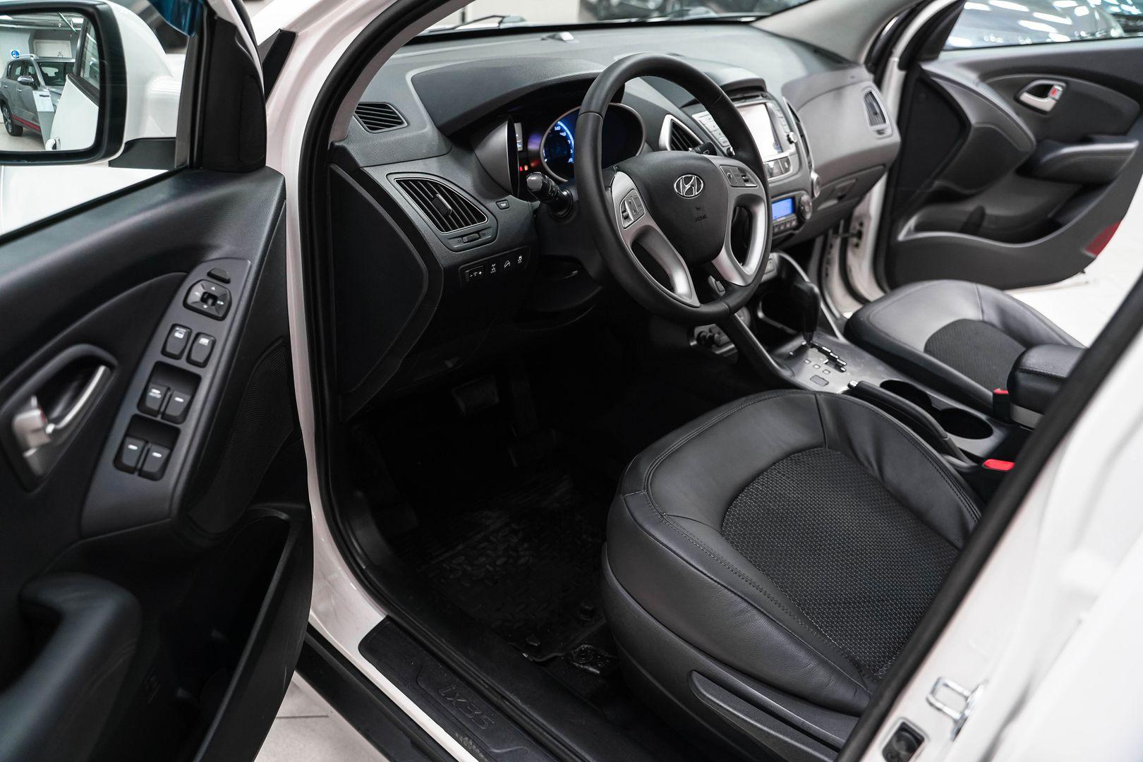 Hyundai ix35 2012, белый, ДЦ Орехово