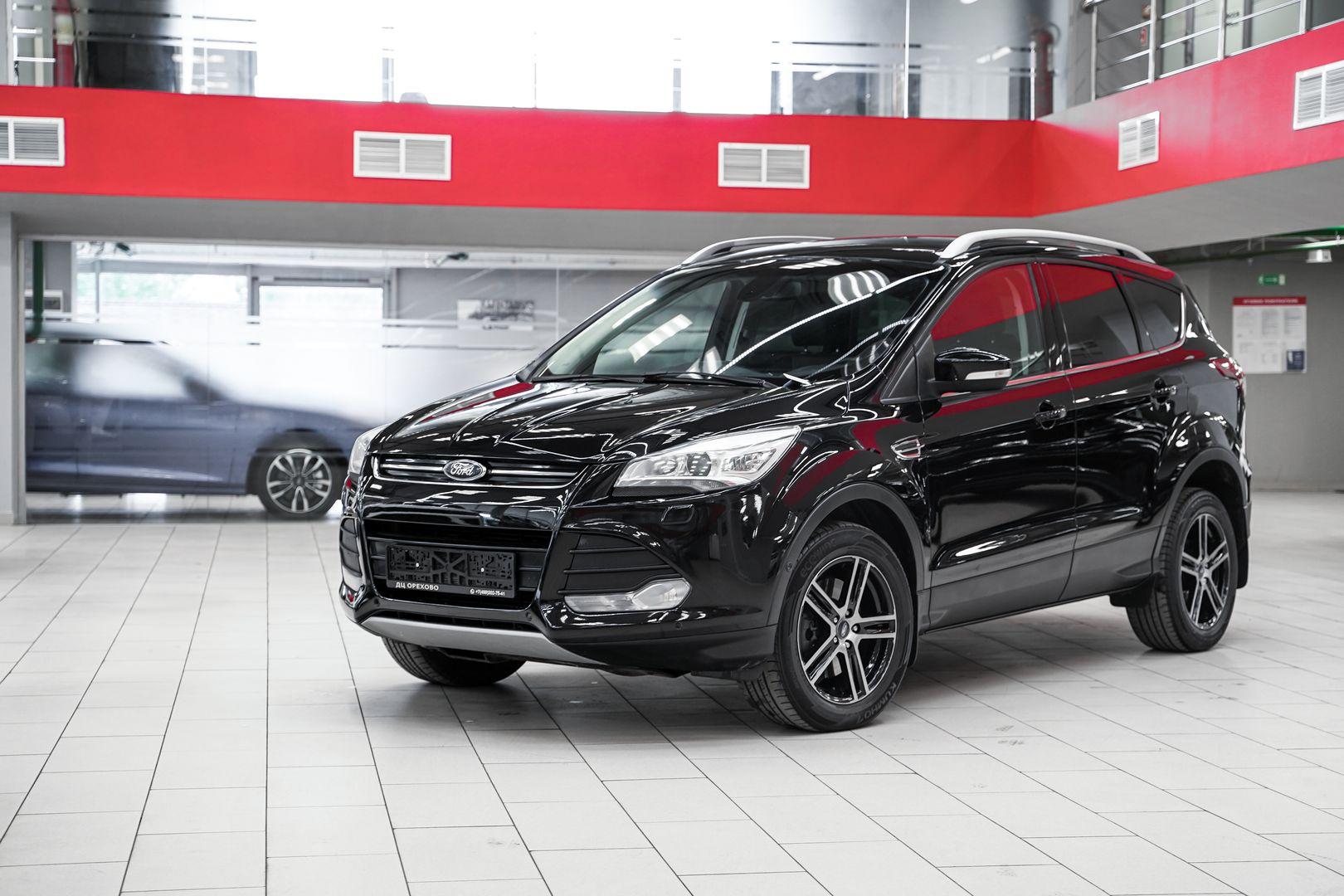 Ford Kuga 2013, черный, ДЦ Орехово