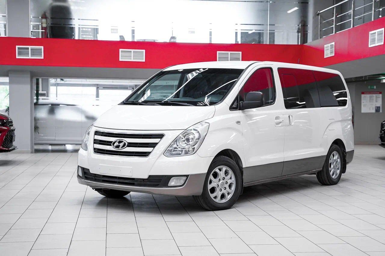 Hyundai H-1 2015, белый, ДЦ Орехово