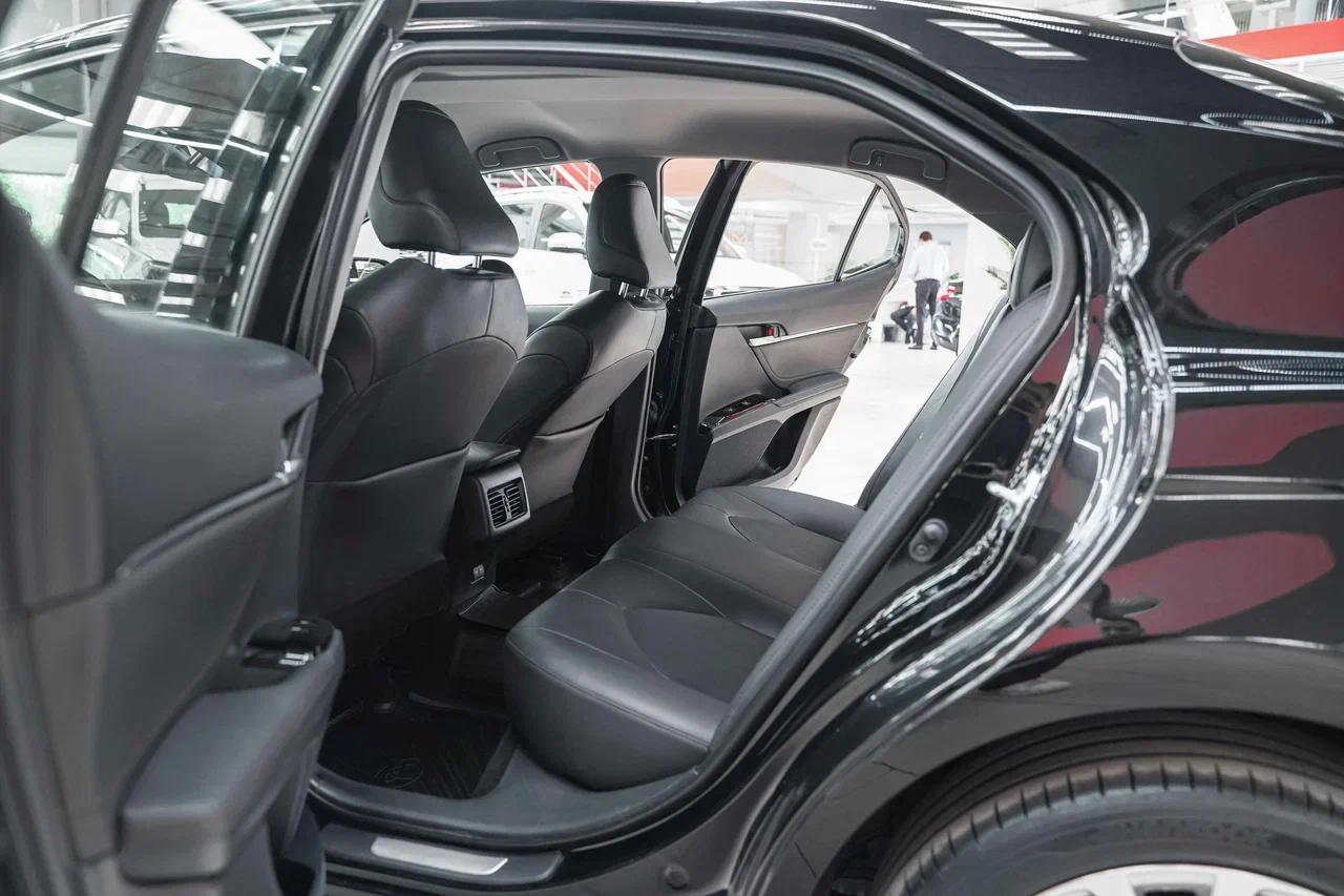 Toyota Camry 2018, черный, ДЦ Орехово