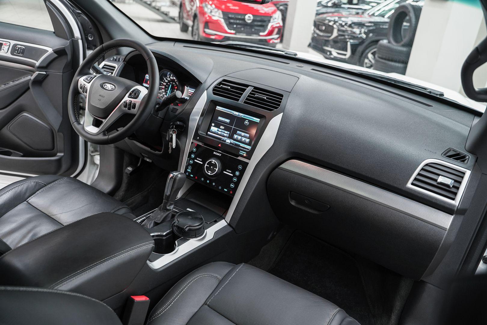 Ford Explorer 2014, белый, ДЦ Орехово