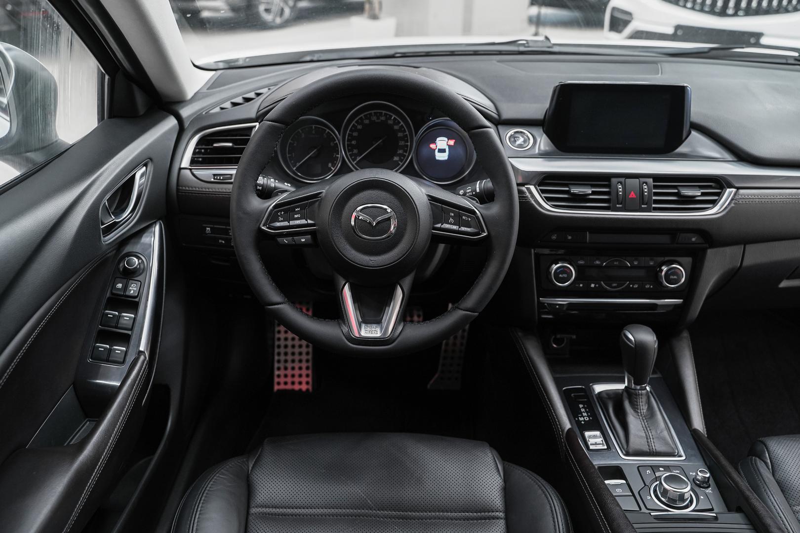 Mazda 6 2017, белый, ДЦ Орехово