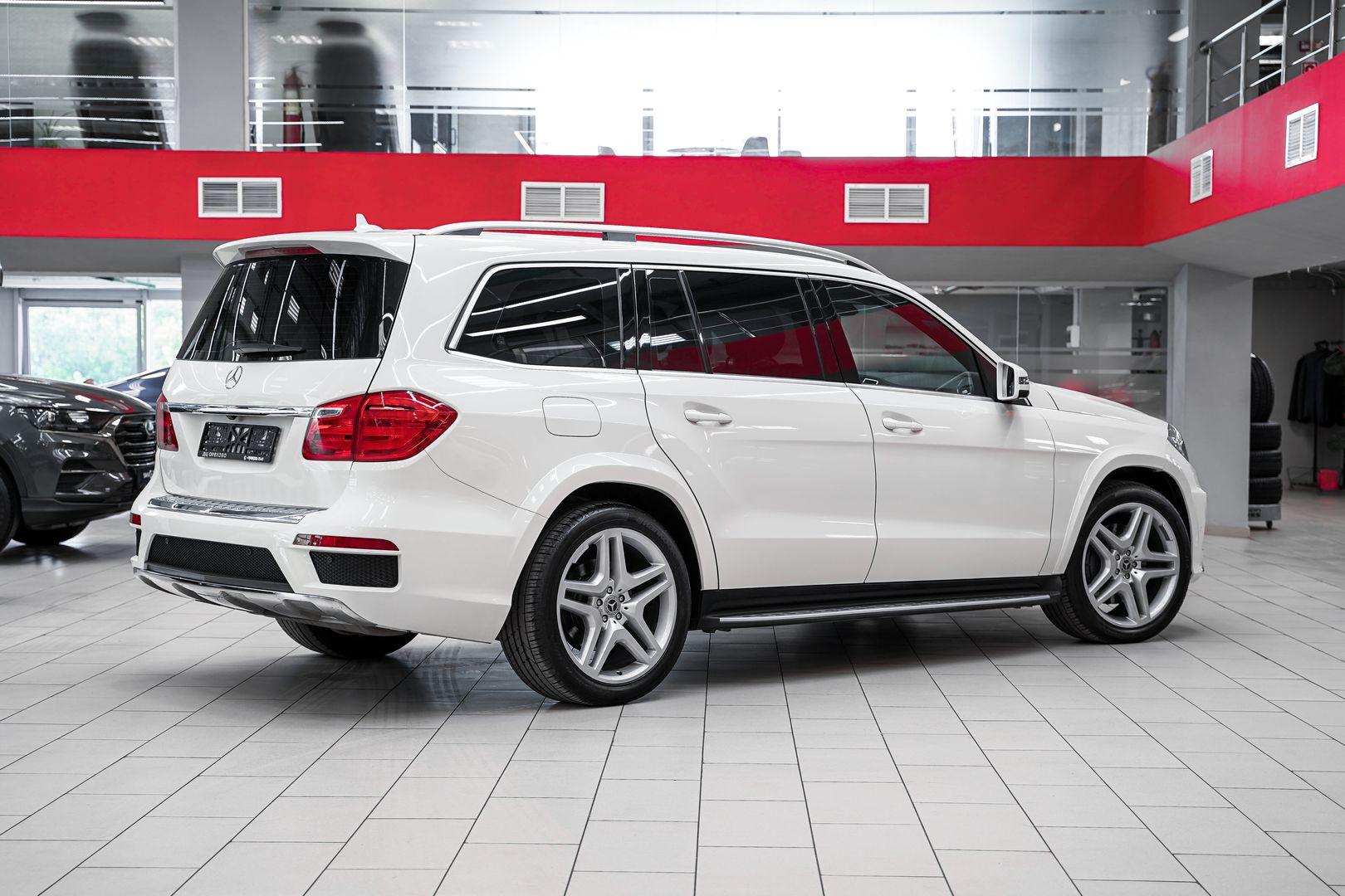 Mercedes-Benz GL-Класс 2013, белый, ДЦ Орехово