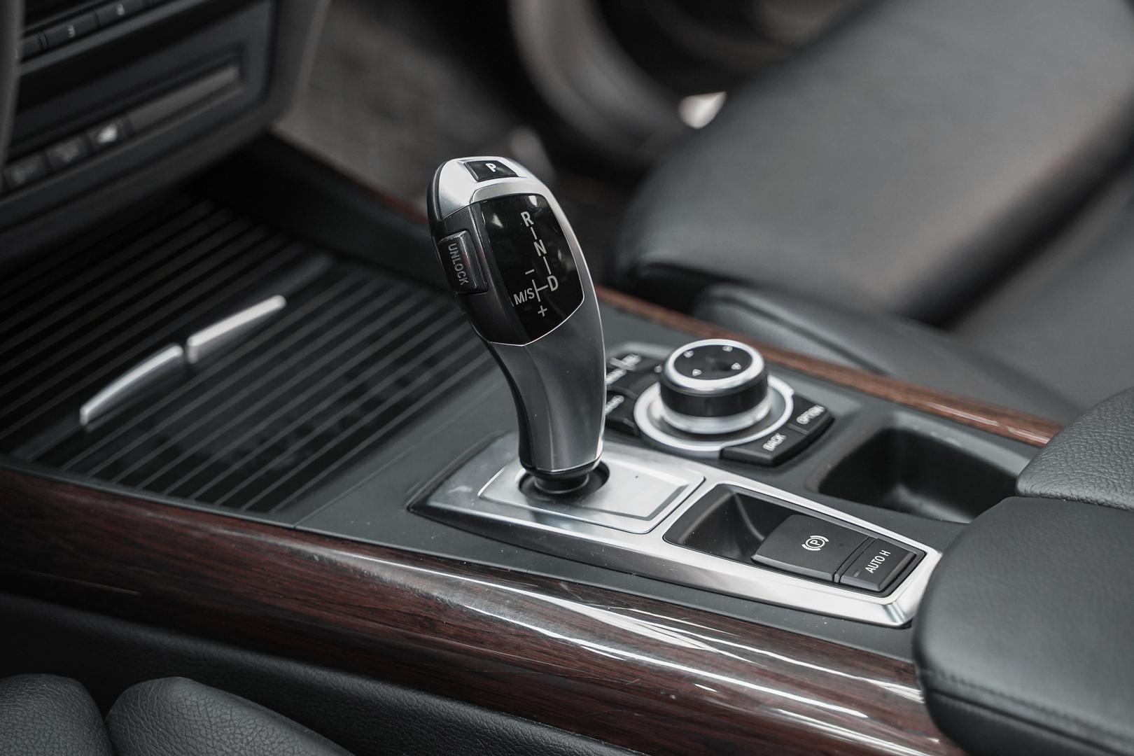 BMW X5 2011, черный, ДЦ Орехово