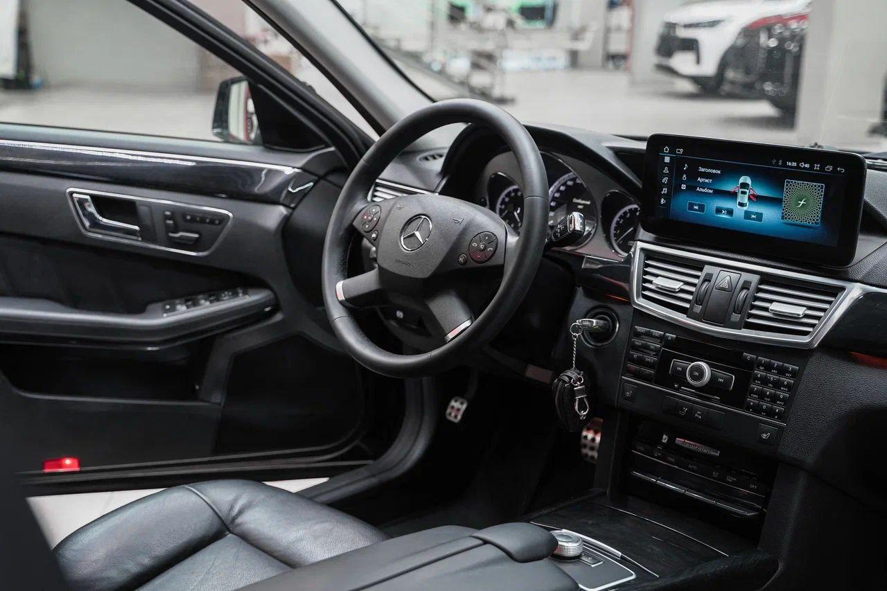 Mercedes-Benz E-Класс 2011, черный, ДЦ Орехово
