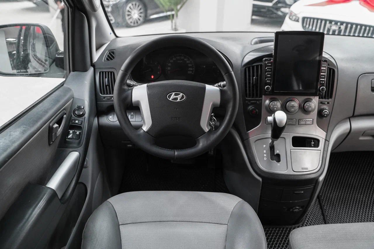 Hyundai Grand Starex 2009, черный, ДЦ Орехово