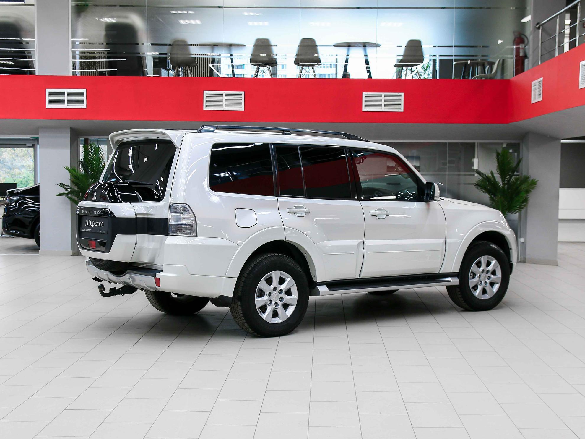 Mitsubishi Pajero 2018, белый, ДЦ Орехово