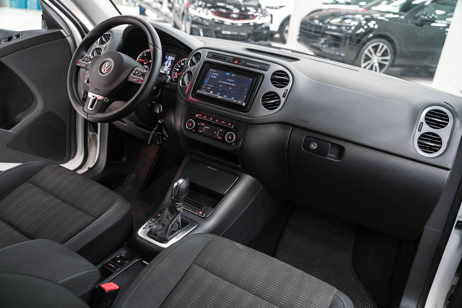 Volkswagen Tiguan 2013, белый, ДЦ Орехово