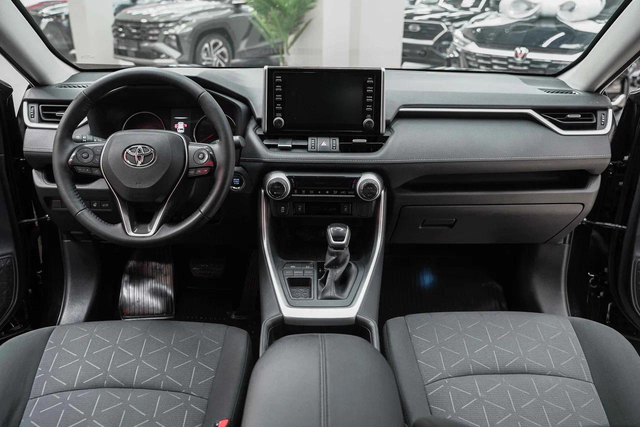 Toyota RAV4 2021, черный, ДЦ Орехово