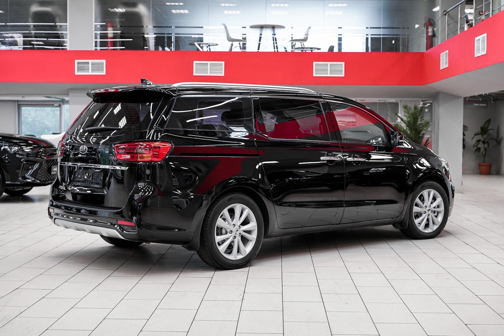 Kia Carnival 2019, черный, ДЦ Орехово