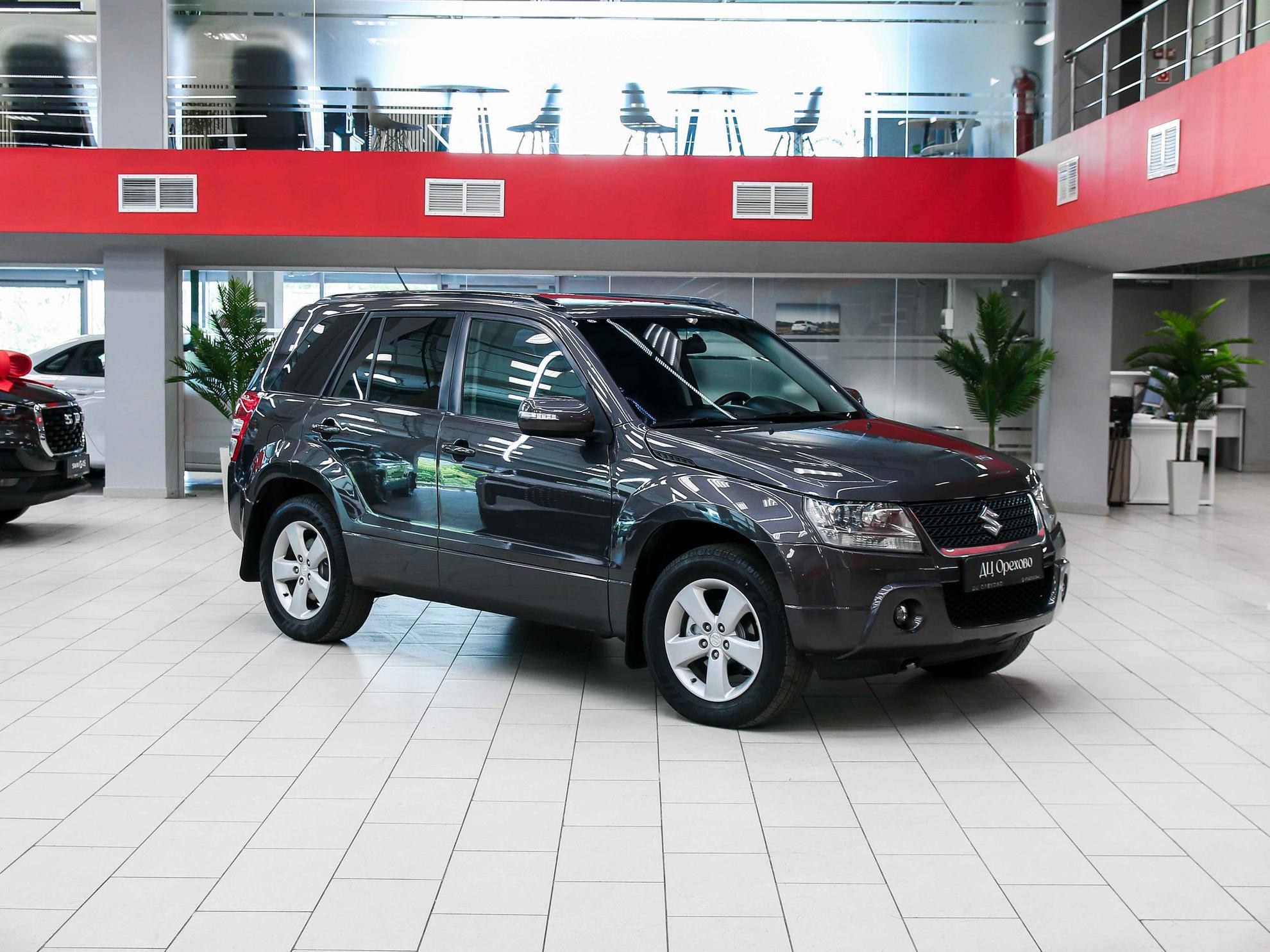 Suzuki Grand Vitara 2010, серый, ДЦ Орехово