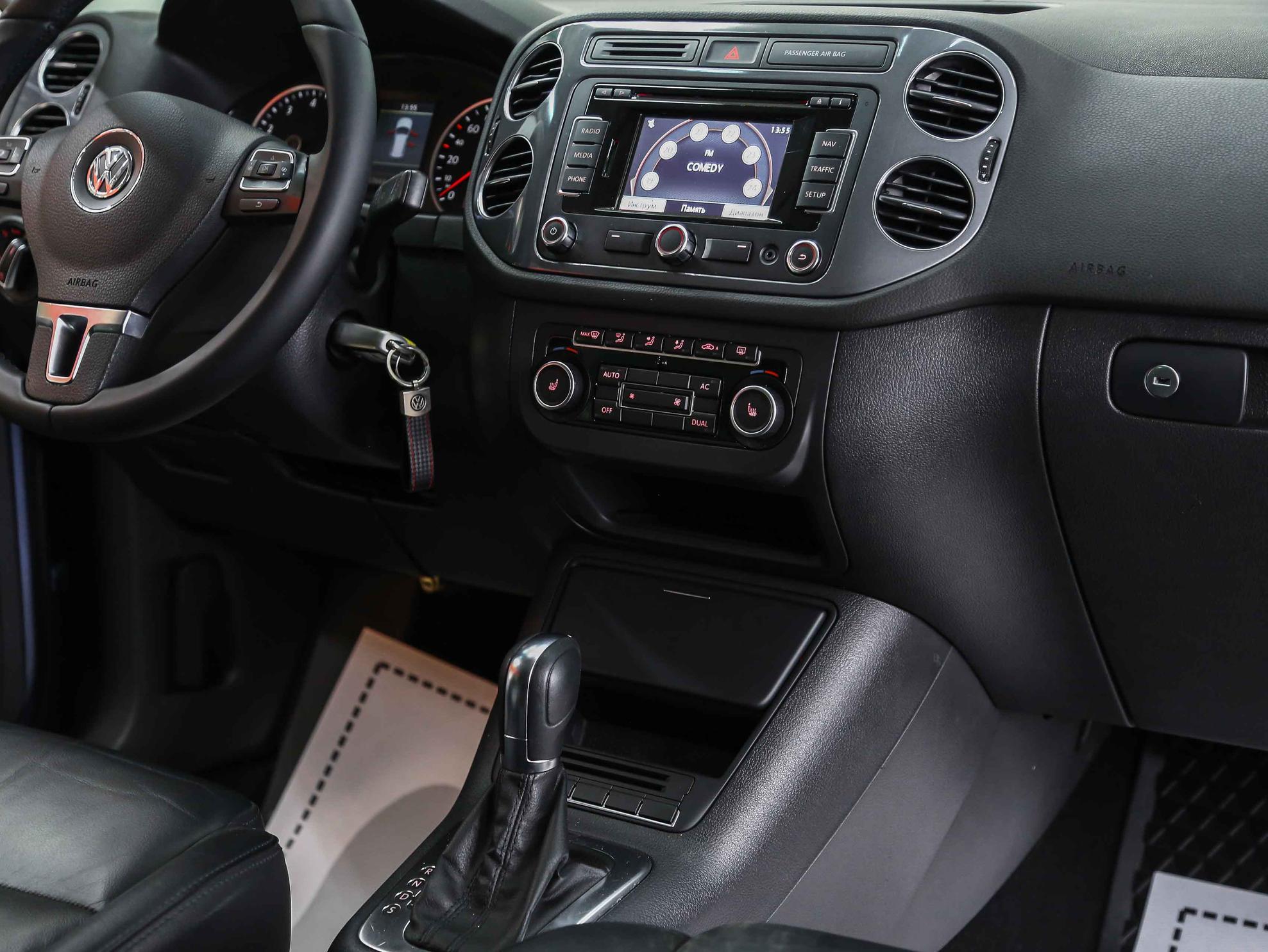Volkswagen Tiguan 2012, синий, ДЦ Орехово