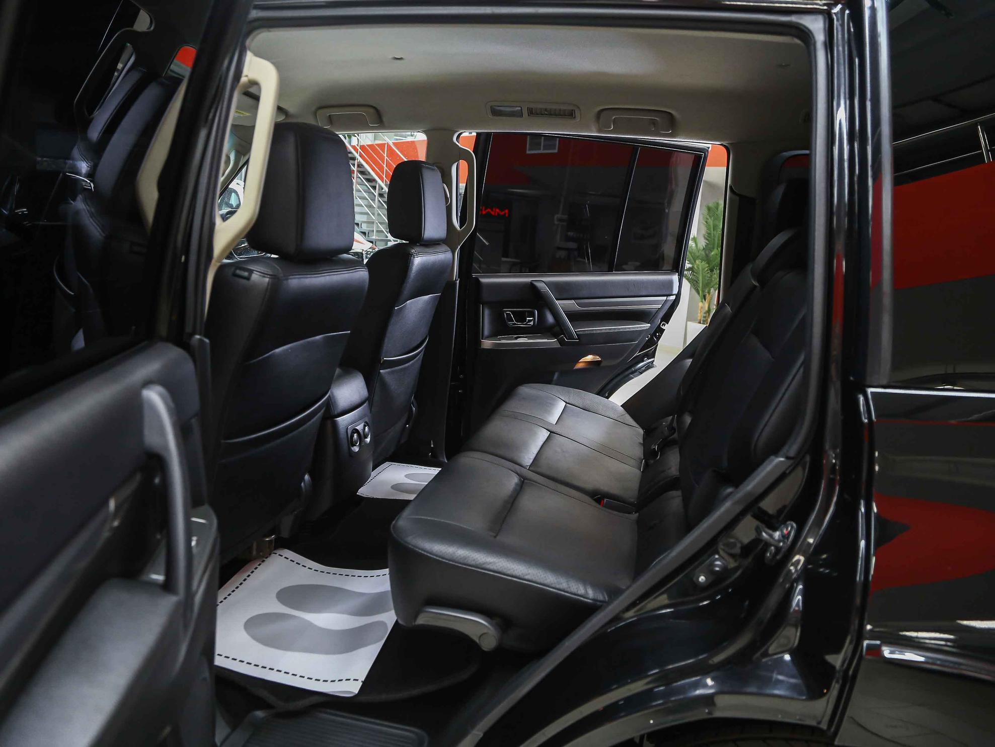 Mitsubishi Pajero 2013, черный, ДЦ Орехово