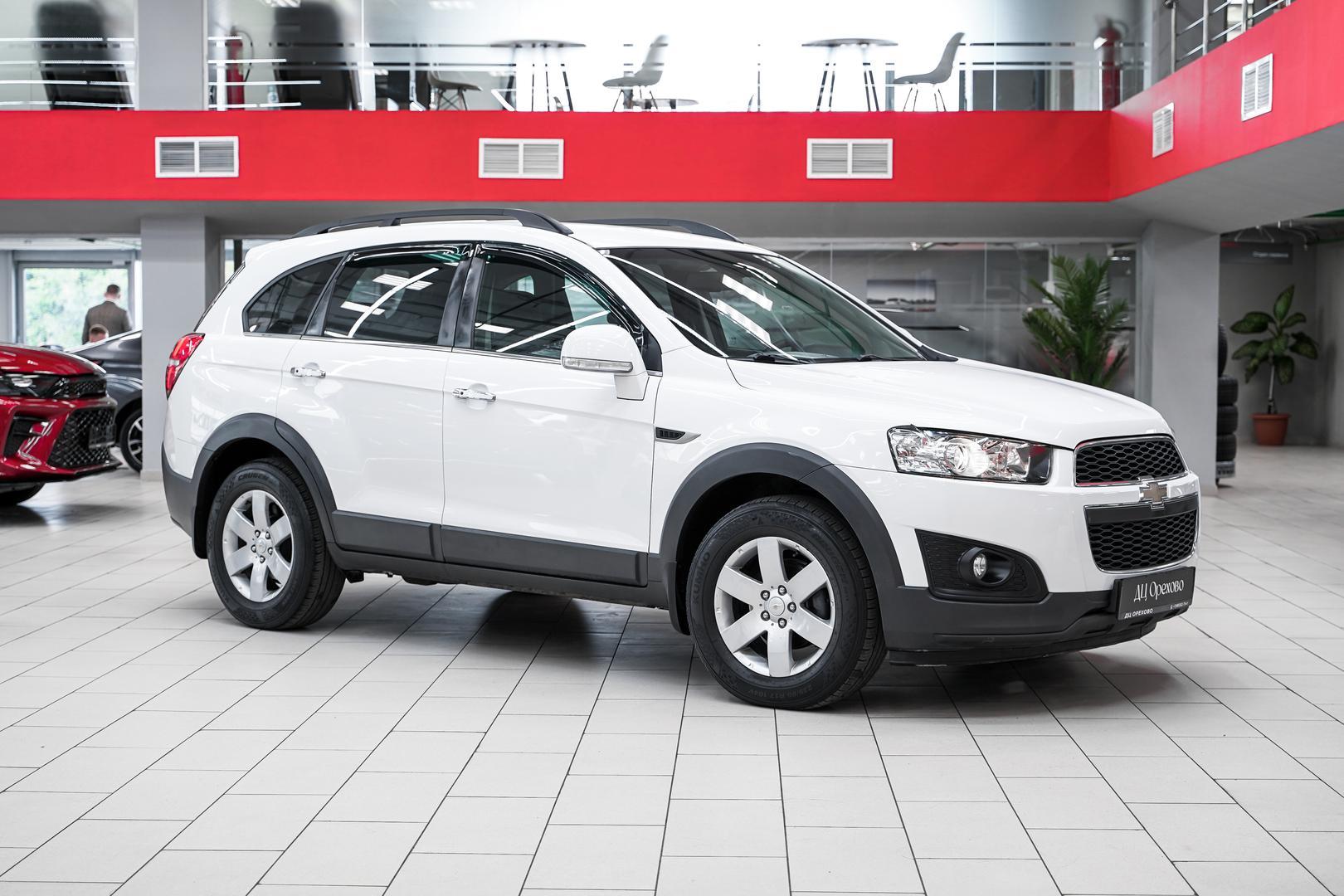 Chevrolet Captiva 2015, белый, ДЦ Орехово