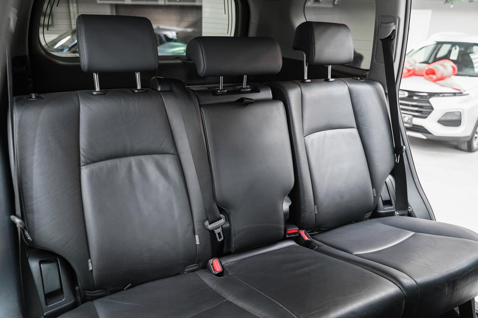 Toyota Land Cruiser Prado 2014, белый, ДЦ Орехово