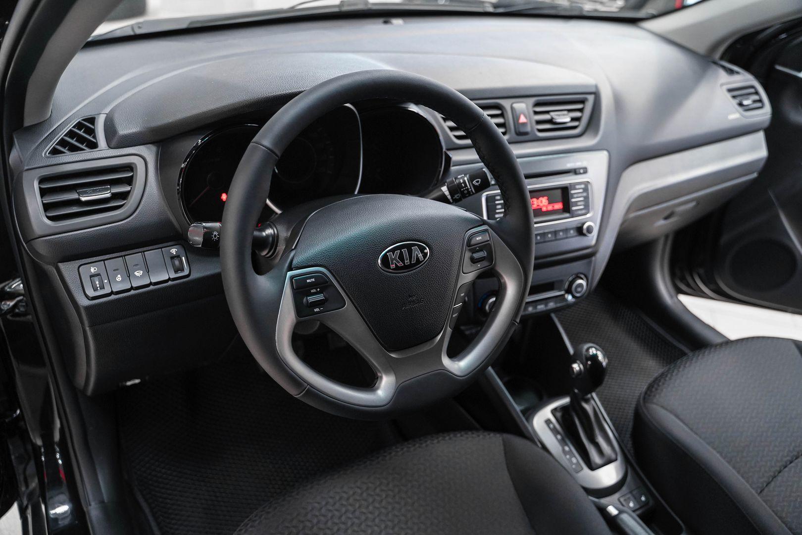 Kia Rio 2017, черный, ДЦ Орехово