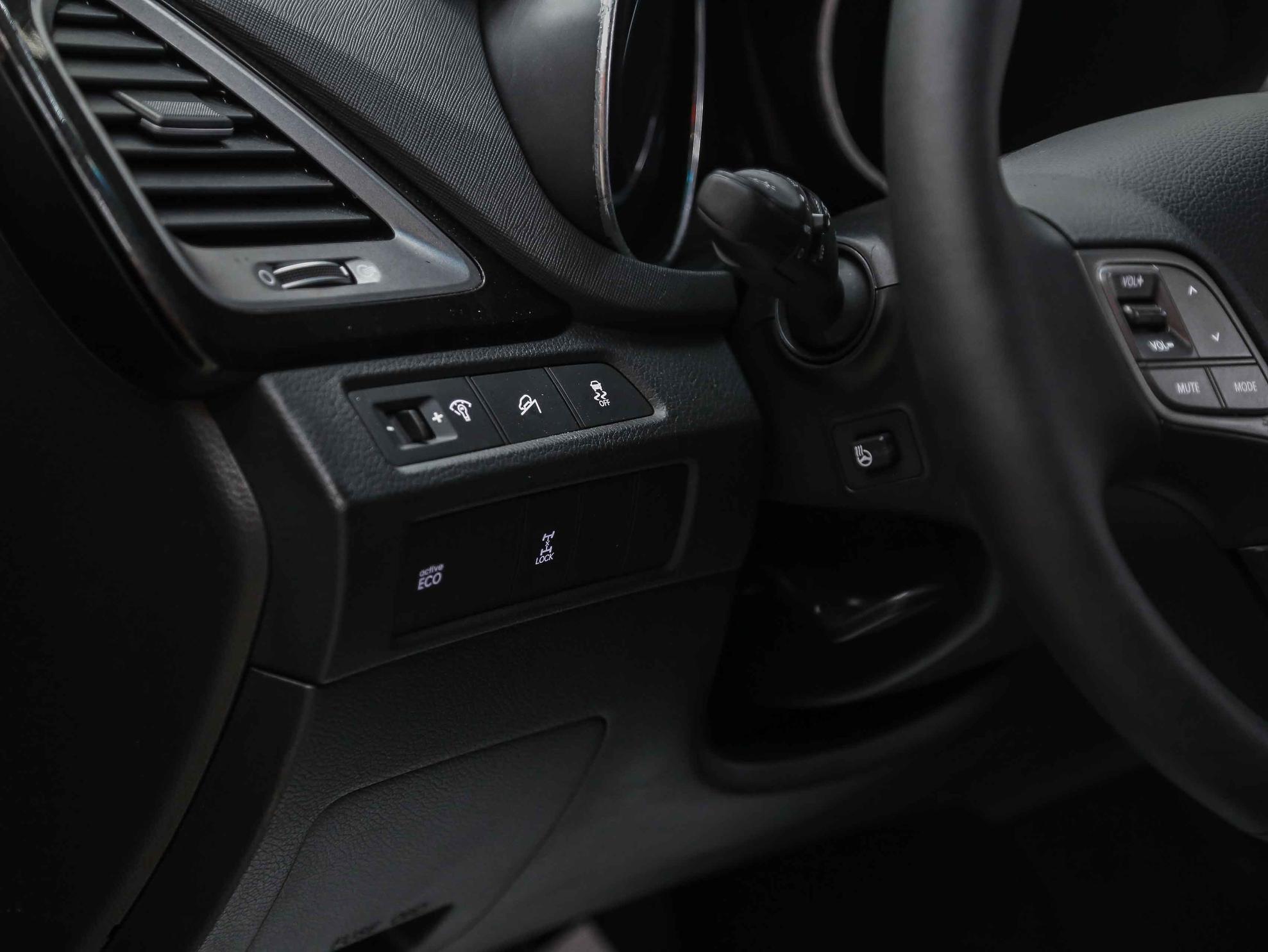 Hyundai Santa Fe 2013, белый, ДЦ Орехово