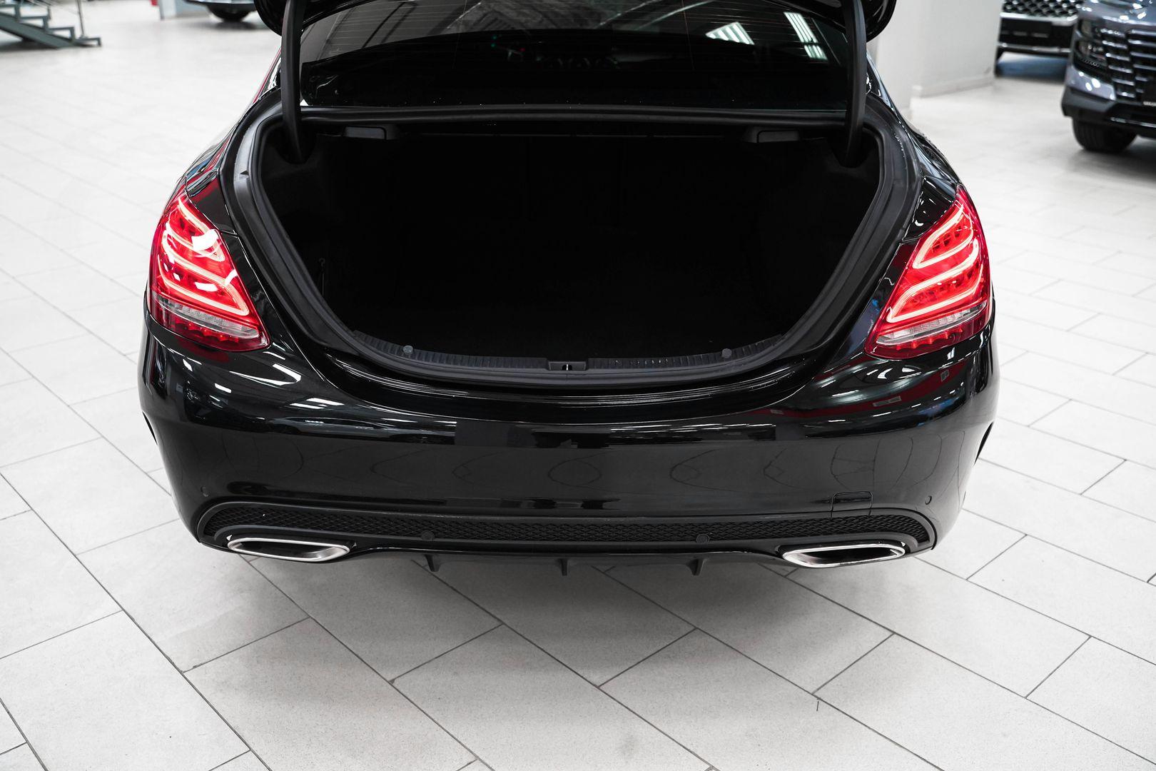Mercedes-Benz C-Класс 2014, черный, ДЦ Орехово