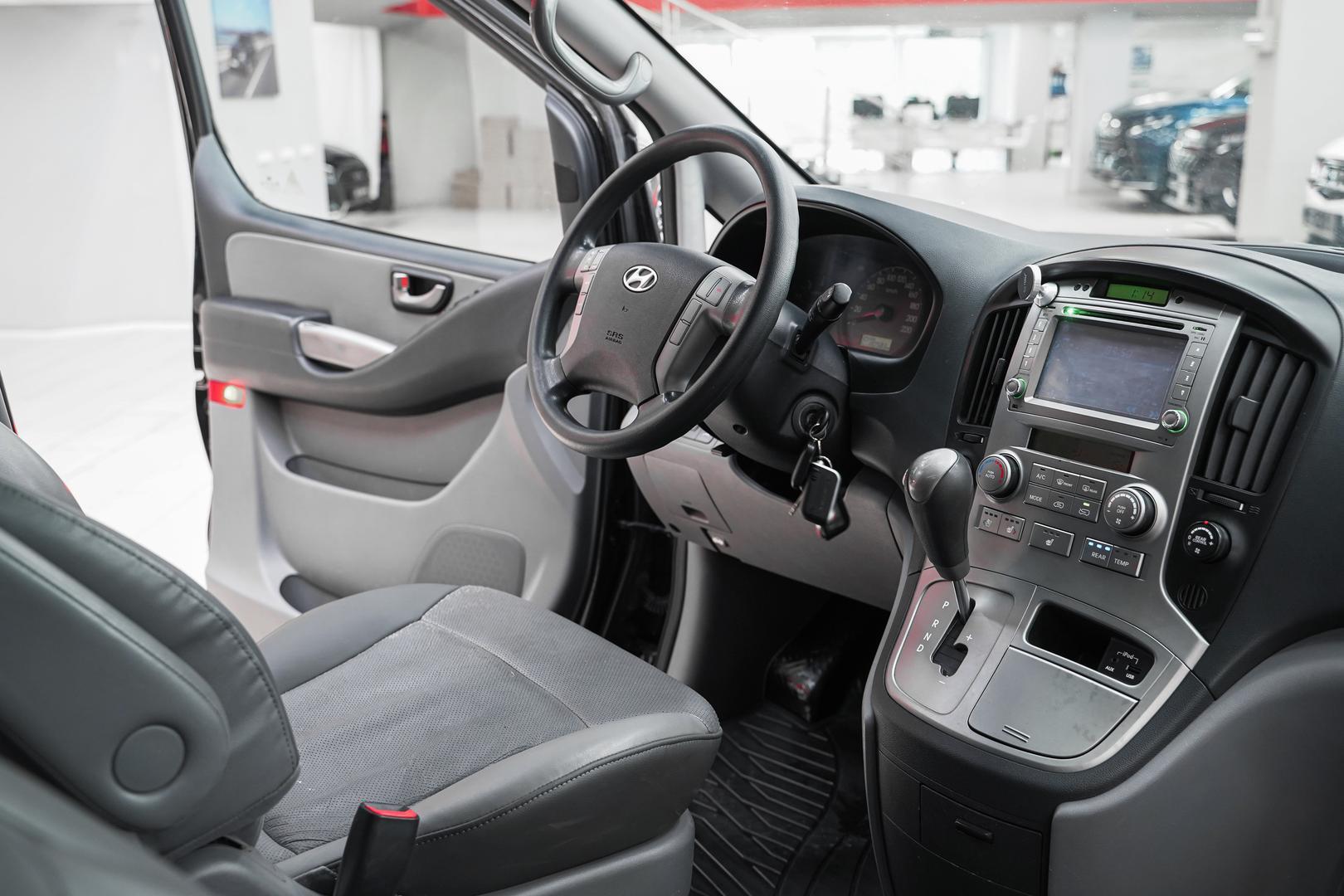 Hyundai Grand Starex 2013, черный, ДЦ Орехово