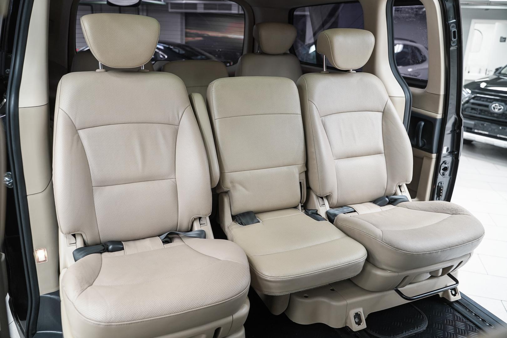 Hyundai Grand Starex 2012, черный, ДЦ Орехово