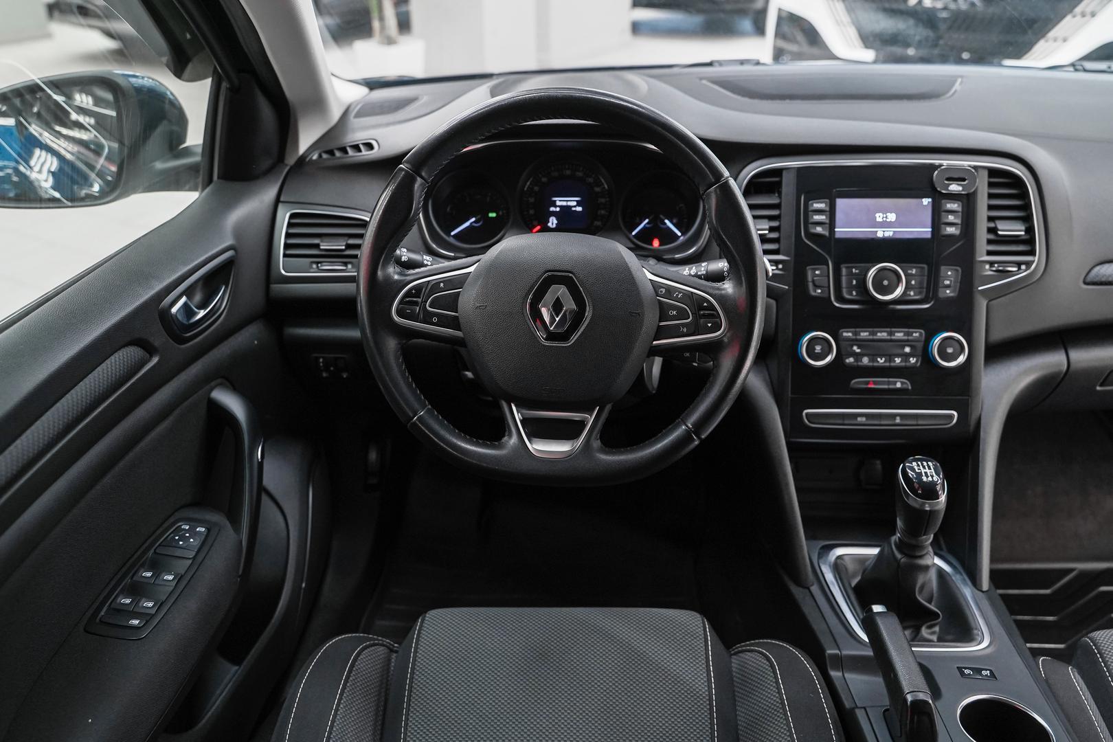 Renault Megane 2018, синий, ДЦ Орехово