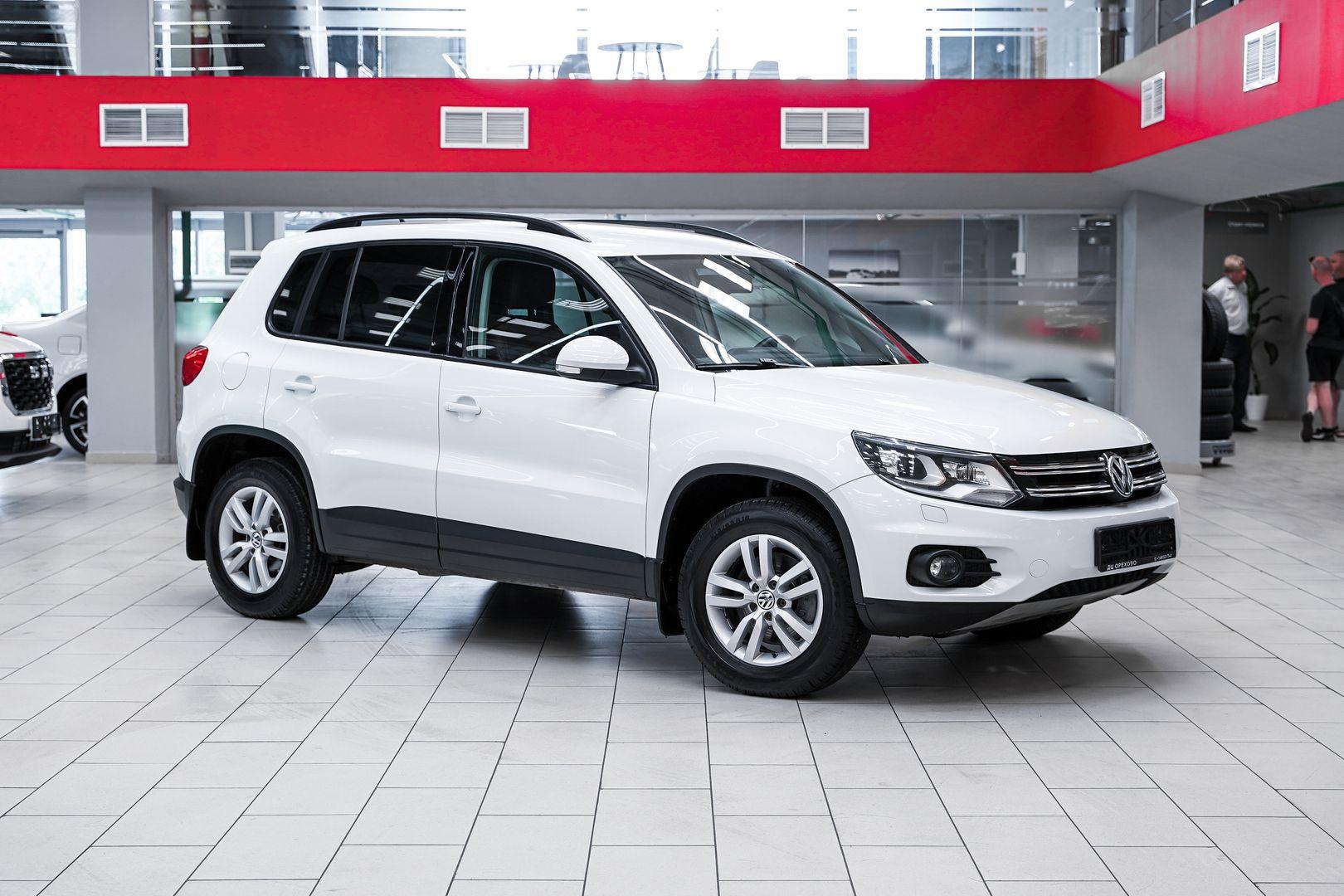 Volkswagen Tiguan 2014, белый, ДЦ Орехово