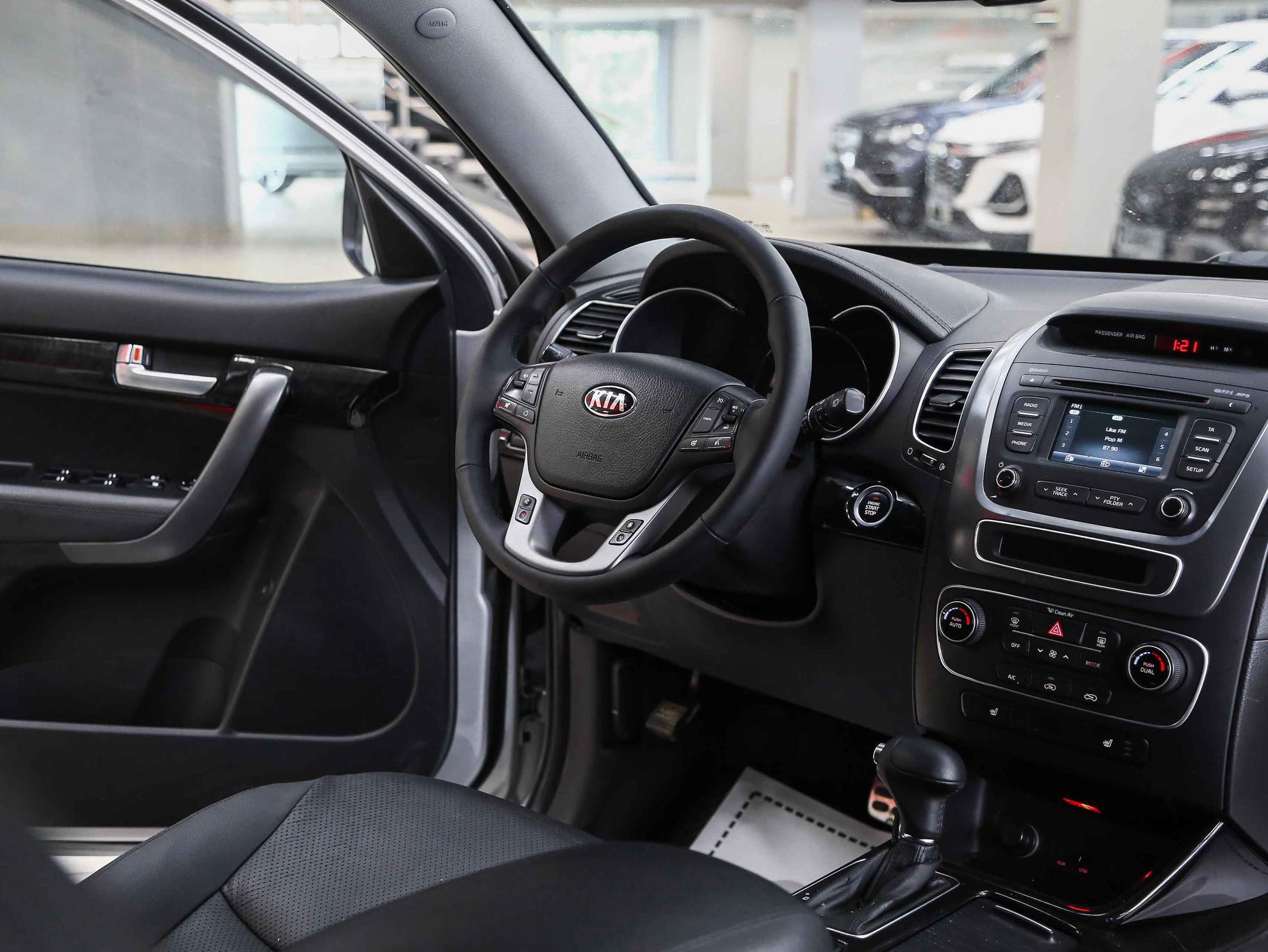 Kia Sorento 2013, серебряный, ДЦ Орехово
