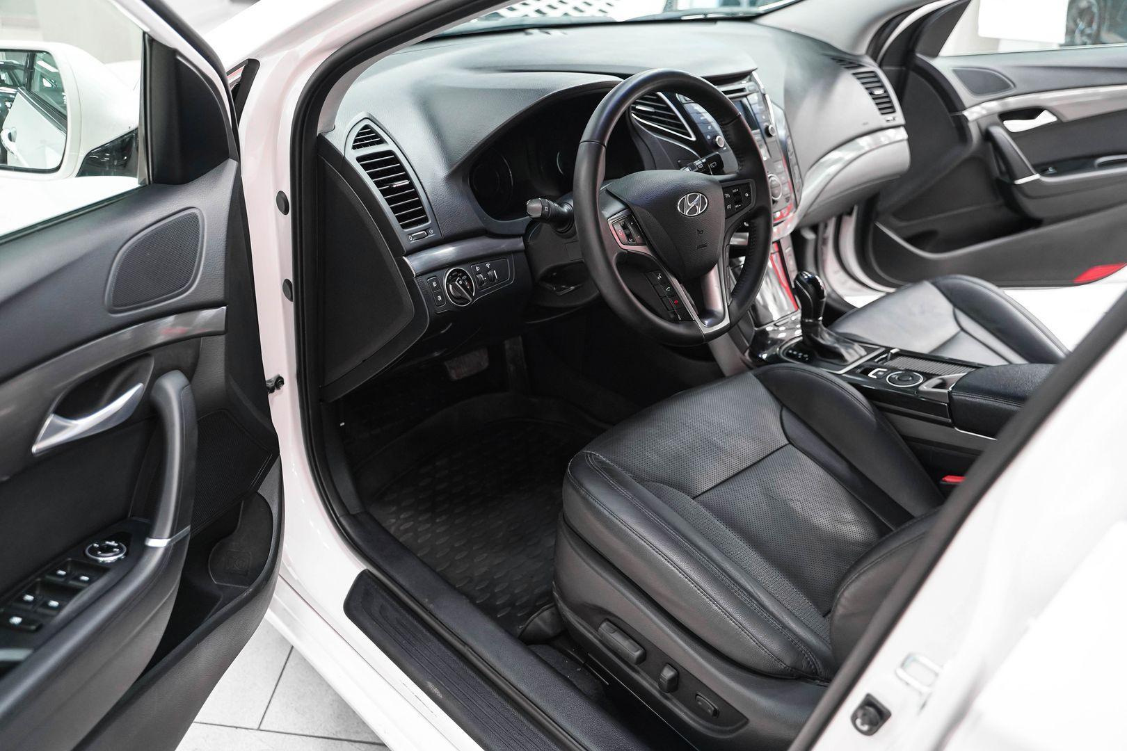 Hyundai i40 2016, белый, ДЦ Орехово