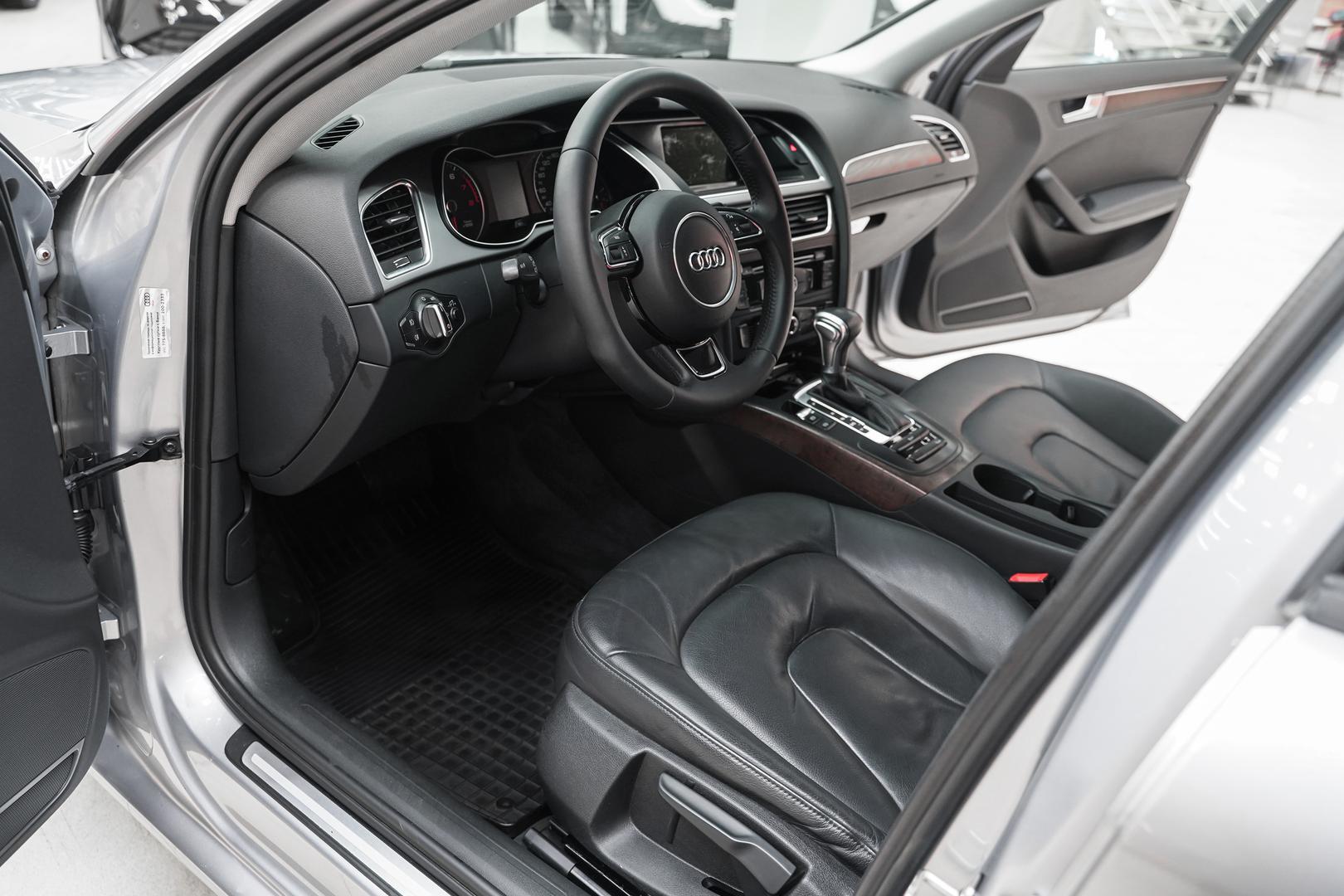 Audi A4 2014, серебряный, ДЦ Орехово
