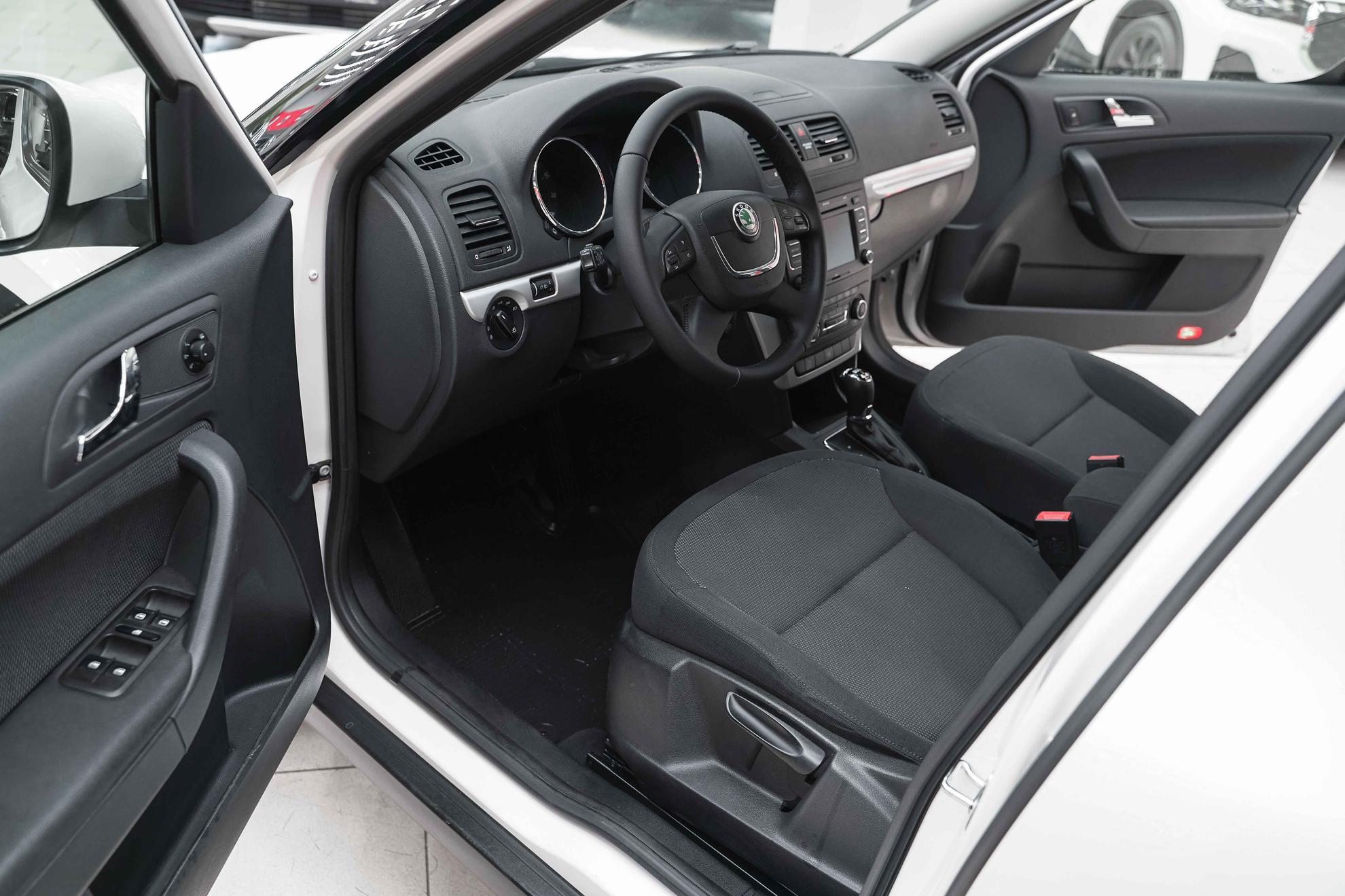 Skoda Yeti 2013, белый, ДЦ Орехово
