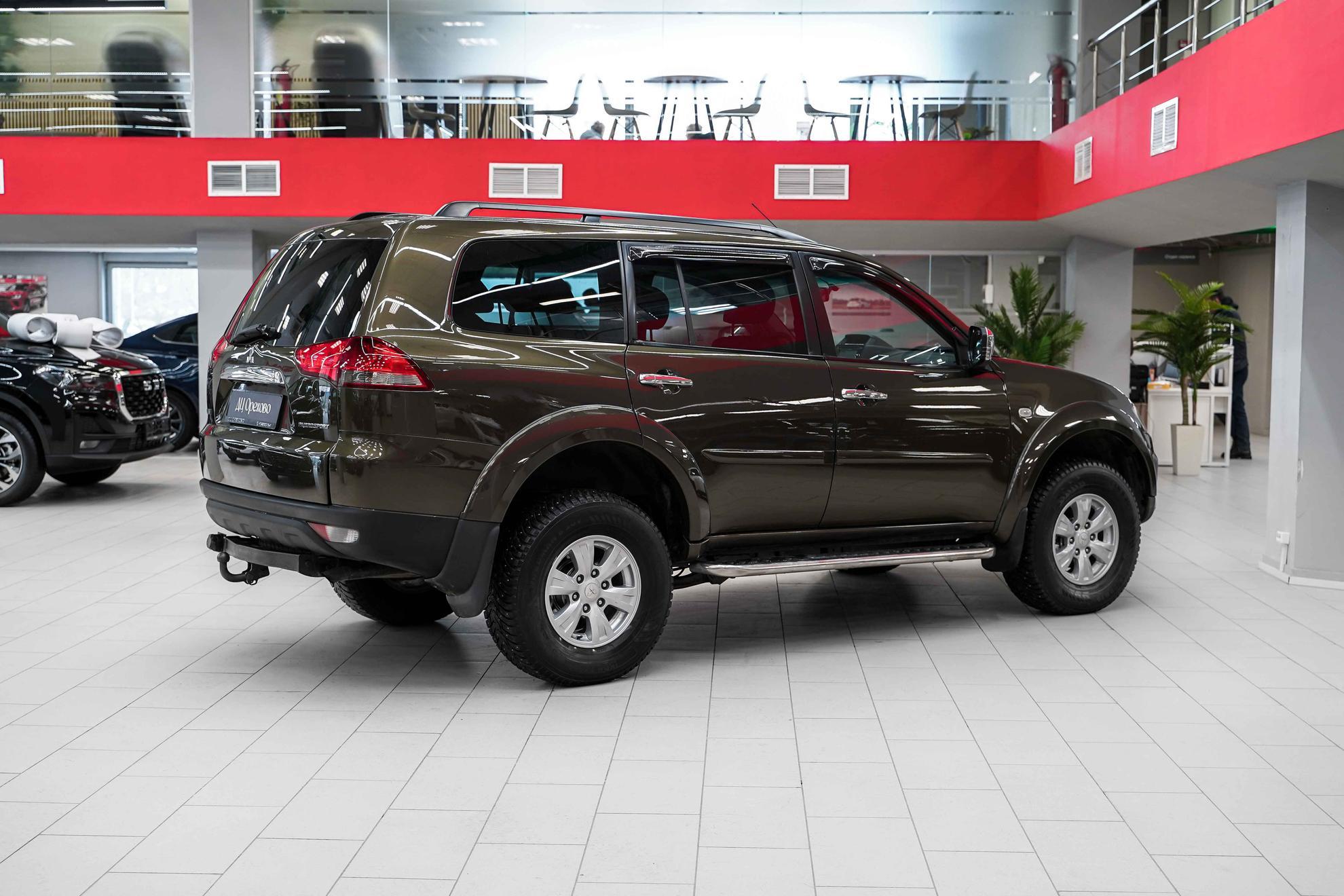 Mitsubishi Pajero Sport 2015, коричневый, ДЦ Орехово