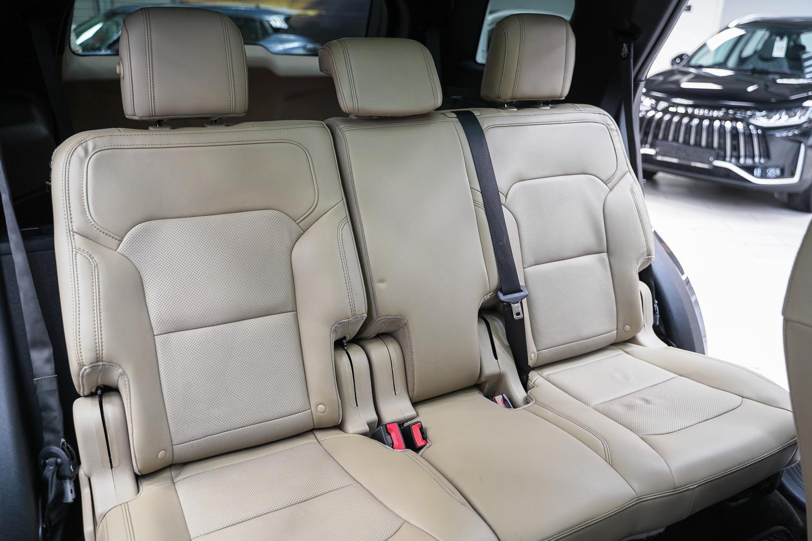 Ford Explorer 2016, черный, ДЦ Орехово