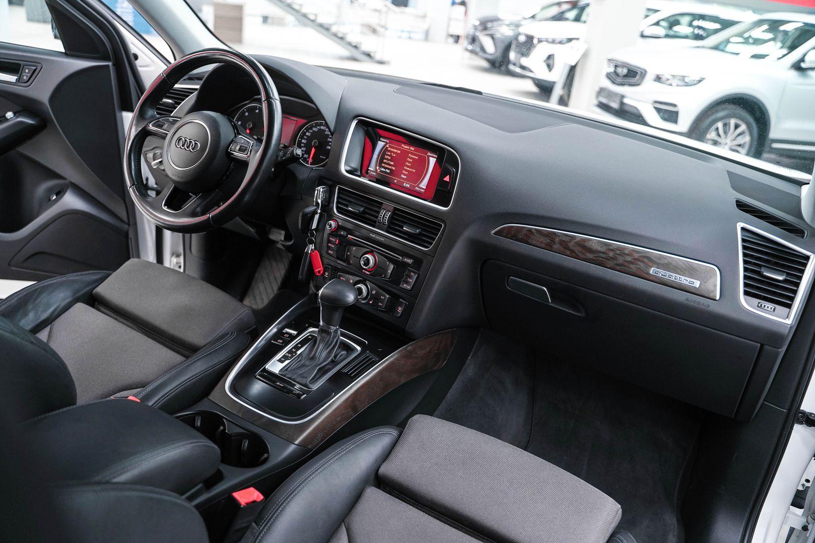 Audi Q5 2015, белый, ДЦ Орехово