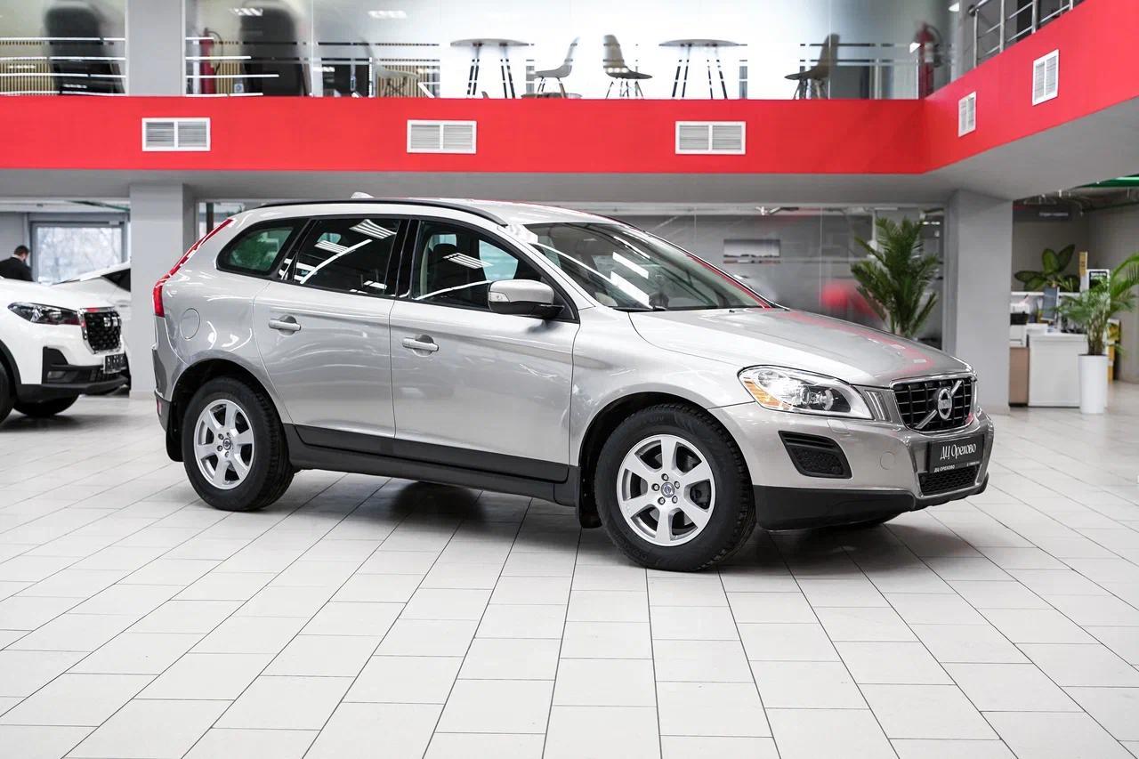Volvo XC60 2012, бежевый, ДЦ Орехово