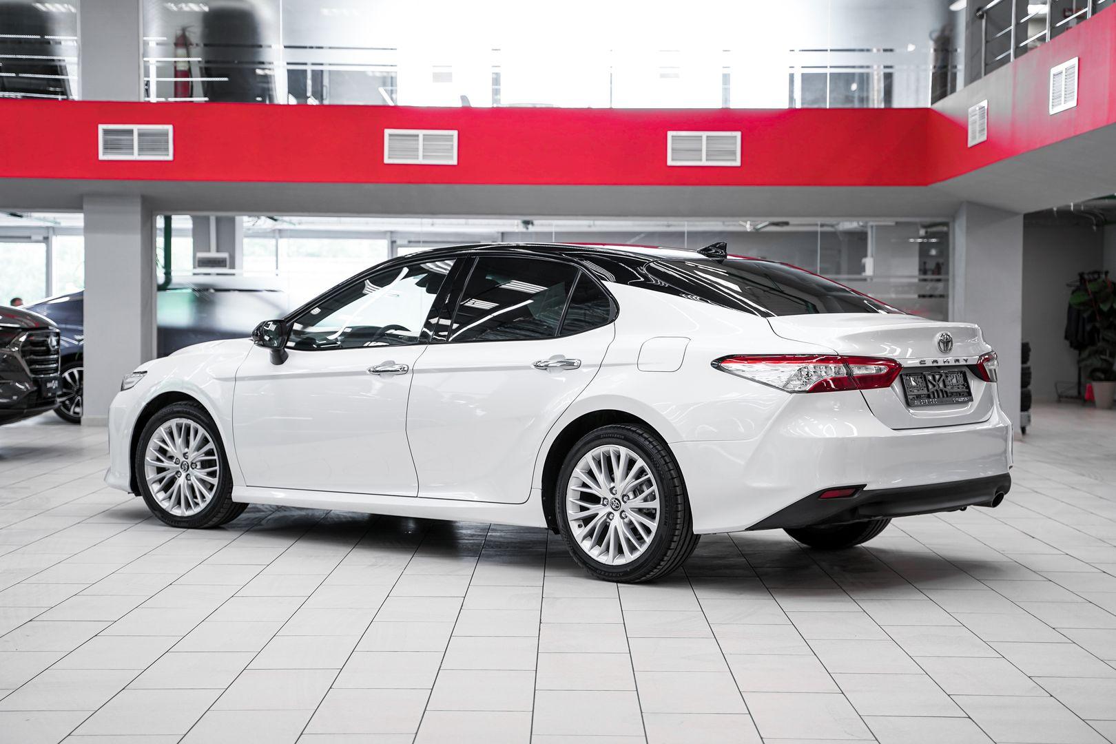 Toyota Camry 2019, белый, ДЦ Орехово